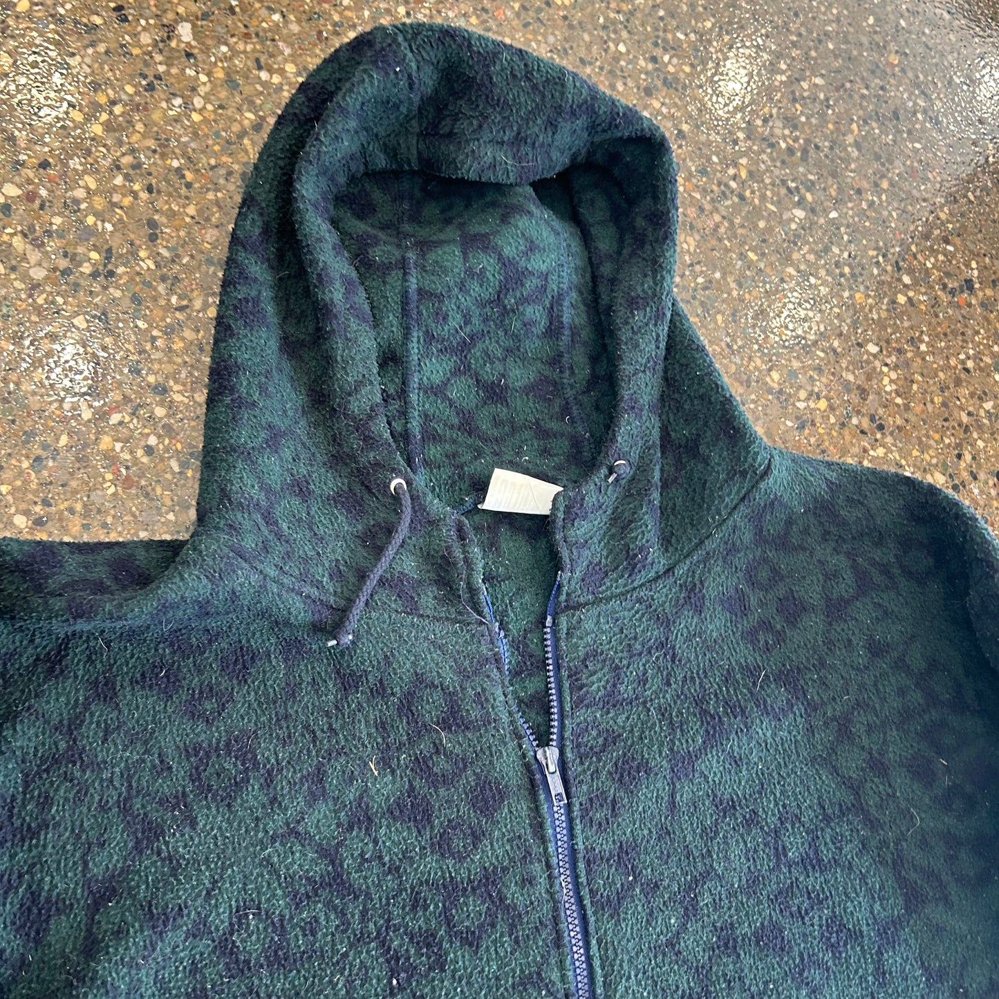 Outbrook Green Fleece Zip Up - XLarge - 29" x 32"