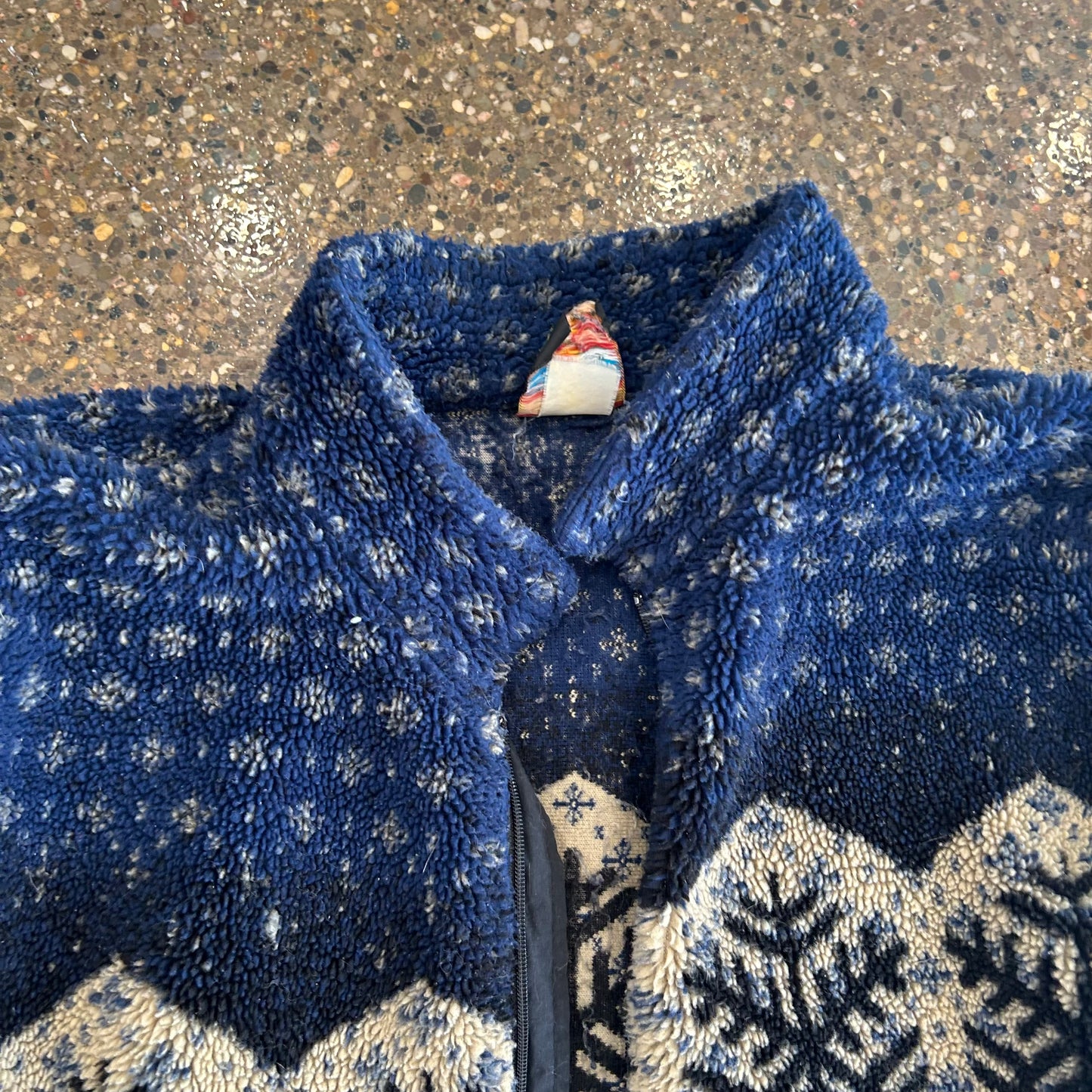 Sunbuster Snowflake Blue Fleece Zip Up - XLarge - 24" x 28"