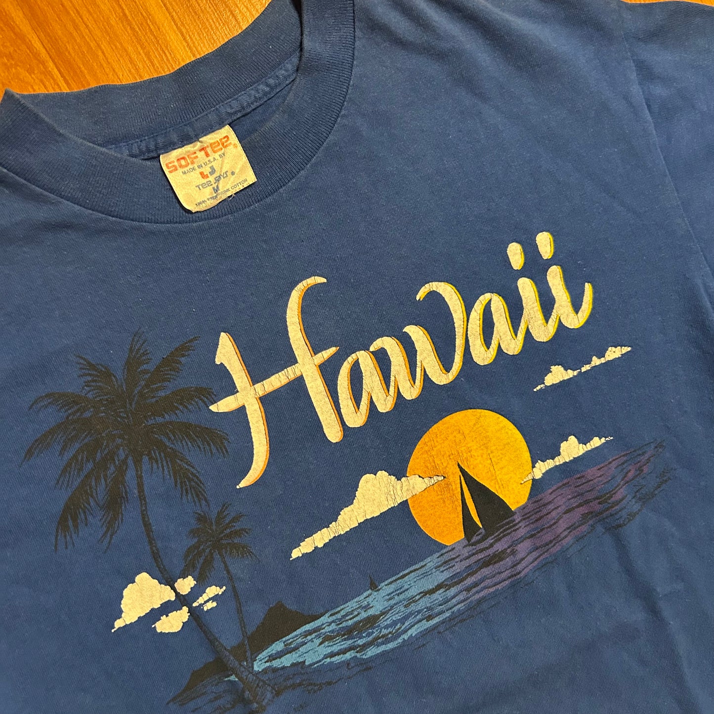 90’s TeeJays Hawaii Beach Blue Tshirt - Small - 19" x 27"