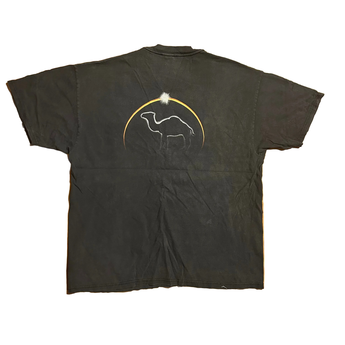 00's Camel Black Pocket Tshirt - Large - 23" x 28.5"