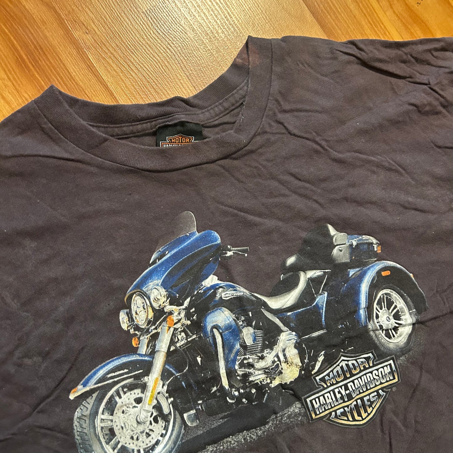 Harley Davidson Motorcycles Cox’s Black Cropped Tshirt - Large - 22.5" x 20"