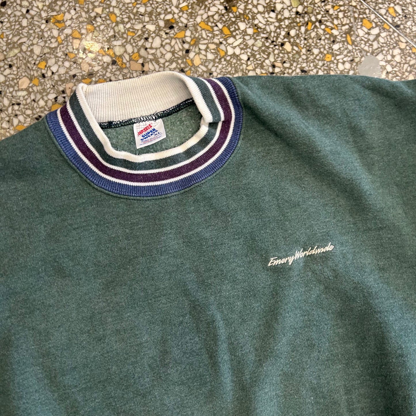 90's Jerzees Energy Worldwide Green Crewneck Sweatshirt - XLarge - 24" x 27"
