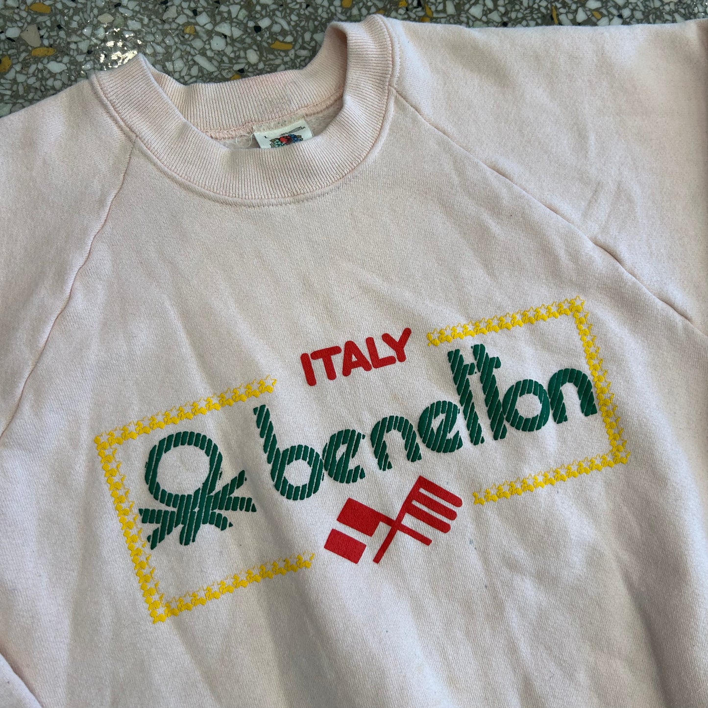 90's FOTL Benetton Italy Pink Crewneck Sweatshirt - Medium - 21" x 24"