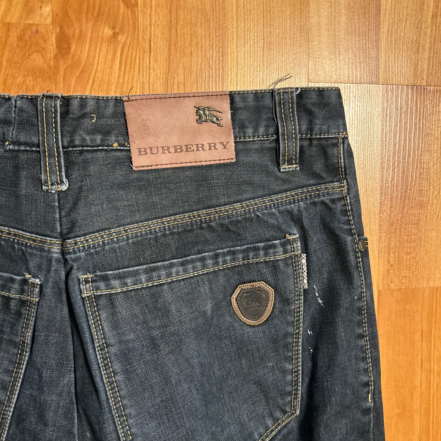 Burberry Dark Denim Jeans - 33" x 25"