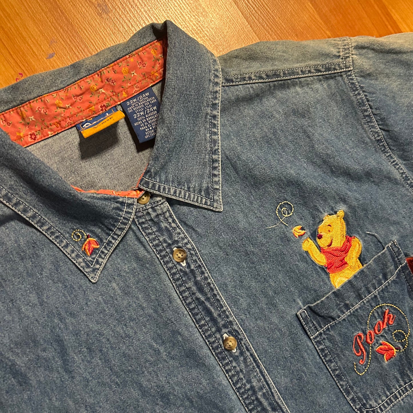 Disney Winnie the Pooh Embroidered Denim Button Up Collared Shirt - XLarge - 26" x 28.5"