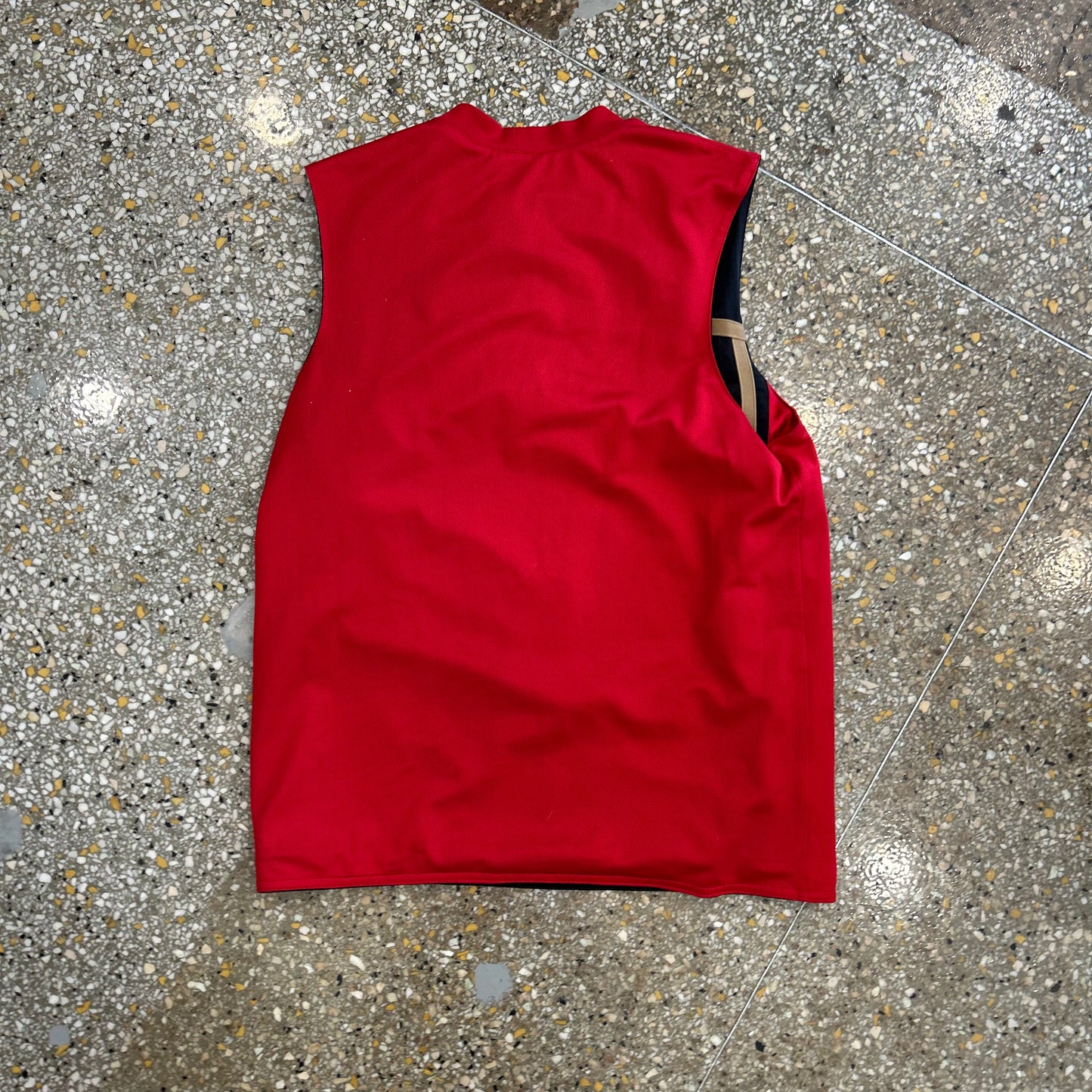 Nike Basketball Black Red Reversible Jersey Tanktop Shirt - Medium - 21" x 28"