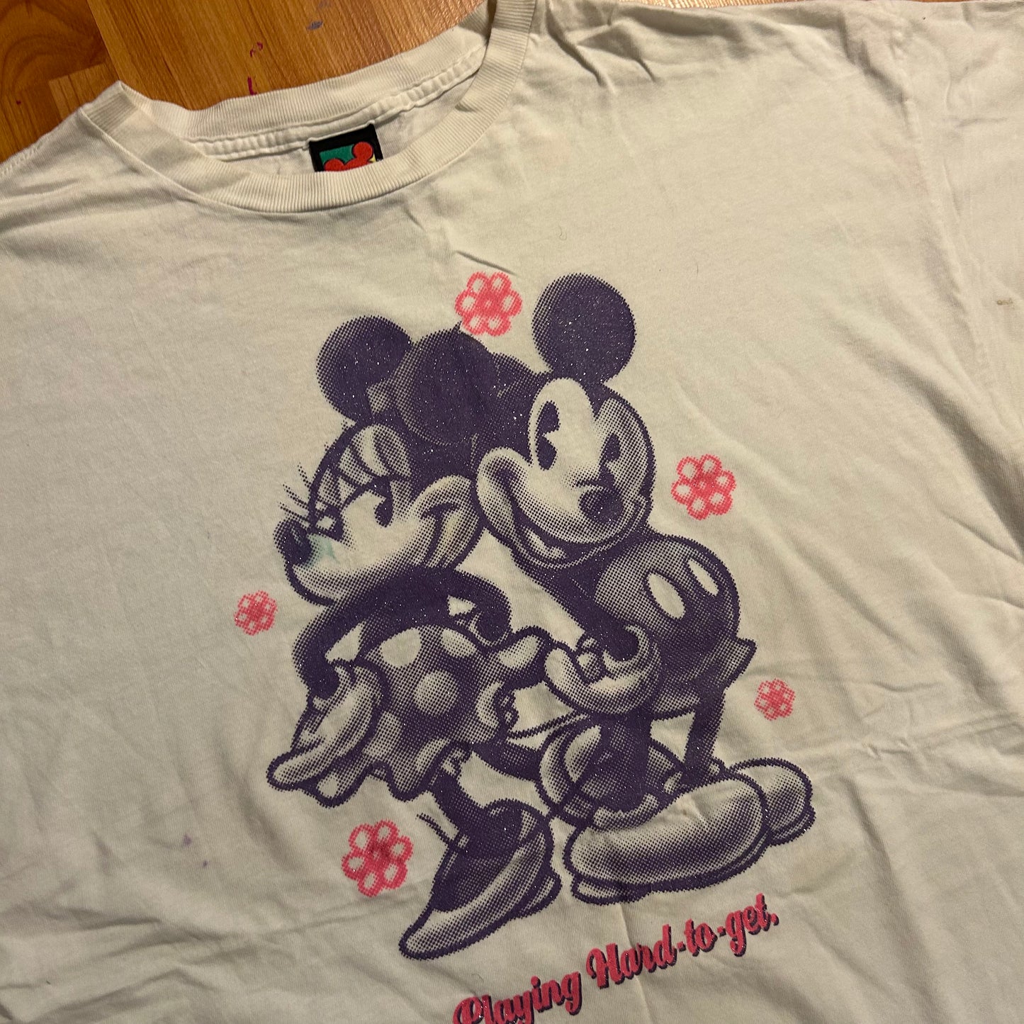 90/00’s Disney Minnie Mickey Mouse Playing Hard to Get White Tshirt - XLarge - 24" x 29"