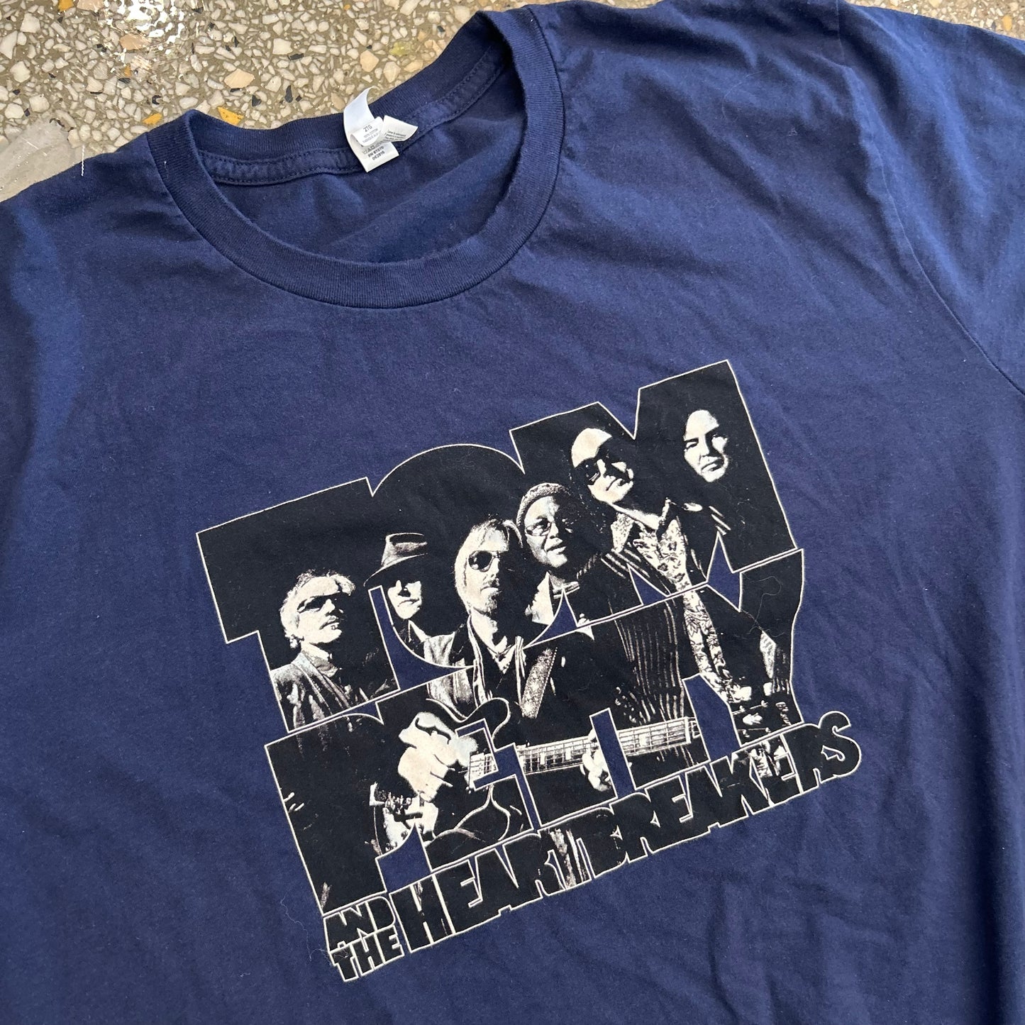 Tom Petty and The Heartbreakers 2017 Music Tour Navy Blue Tshirt - XLarge - 25" x 31"
