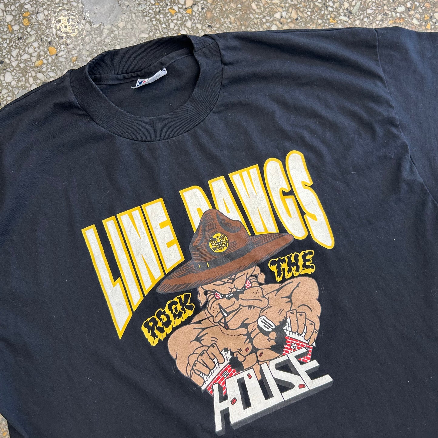 90’s Hanes Line Dawgs Rock the House Dog Black Tshirt - Large - 23" x 29"
