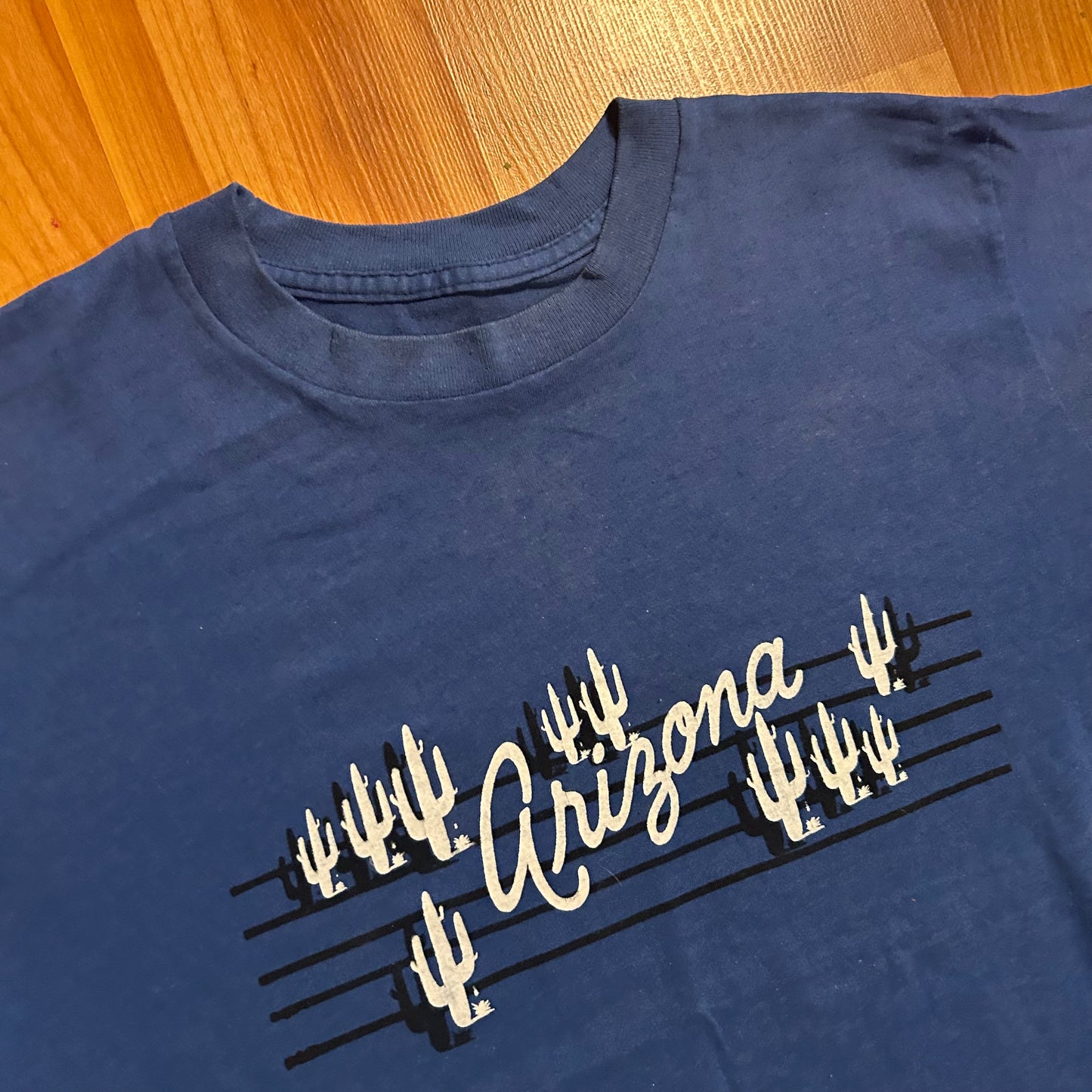 80/90’s Arizona Cactus Blue Tshirt - Large - 22" x 25"