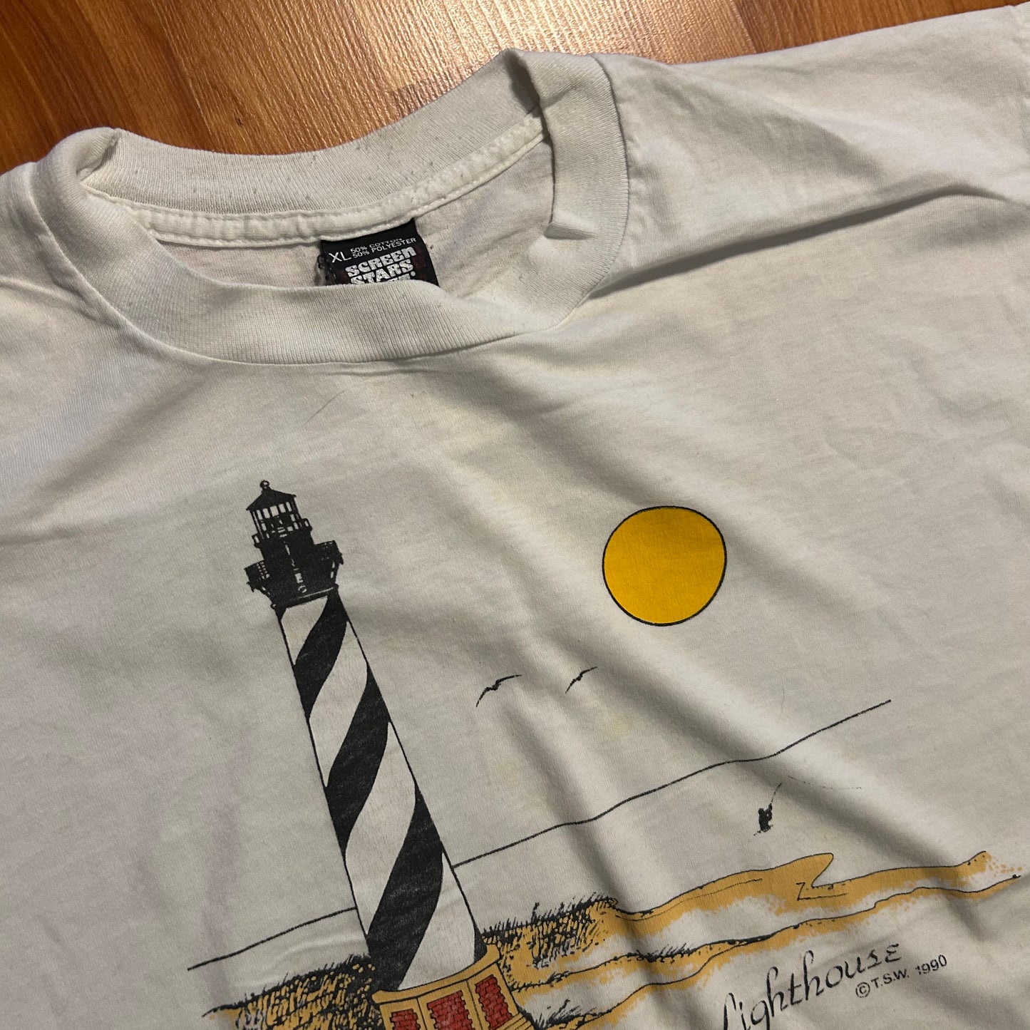 90's Screen Stars Cape Hatteras Lighthouse North Carolina White Tshirt - XLarge - 24" x 27"