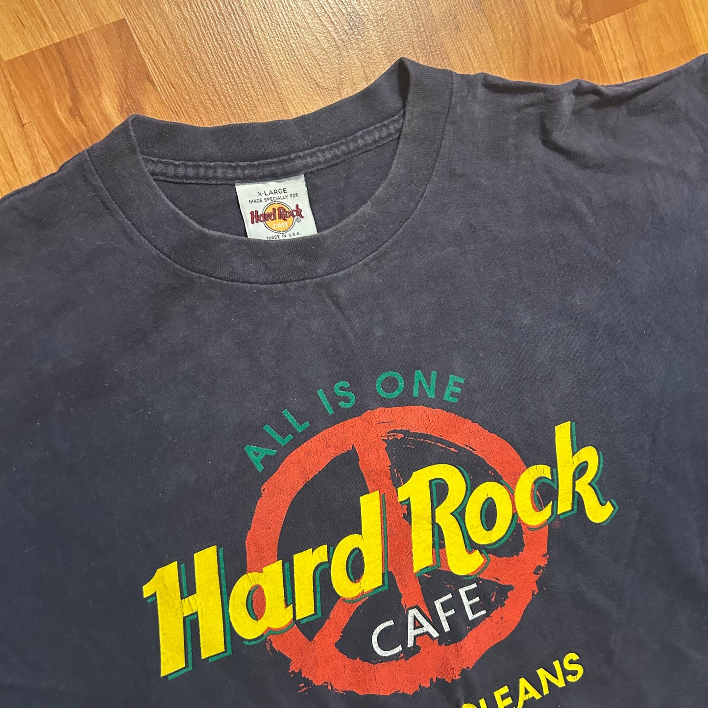 90’s Hard Rock Cafe New Orleans All is One Peace Navy Blue Tshirt - XLarge - 24.5" x 30"