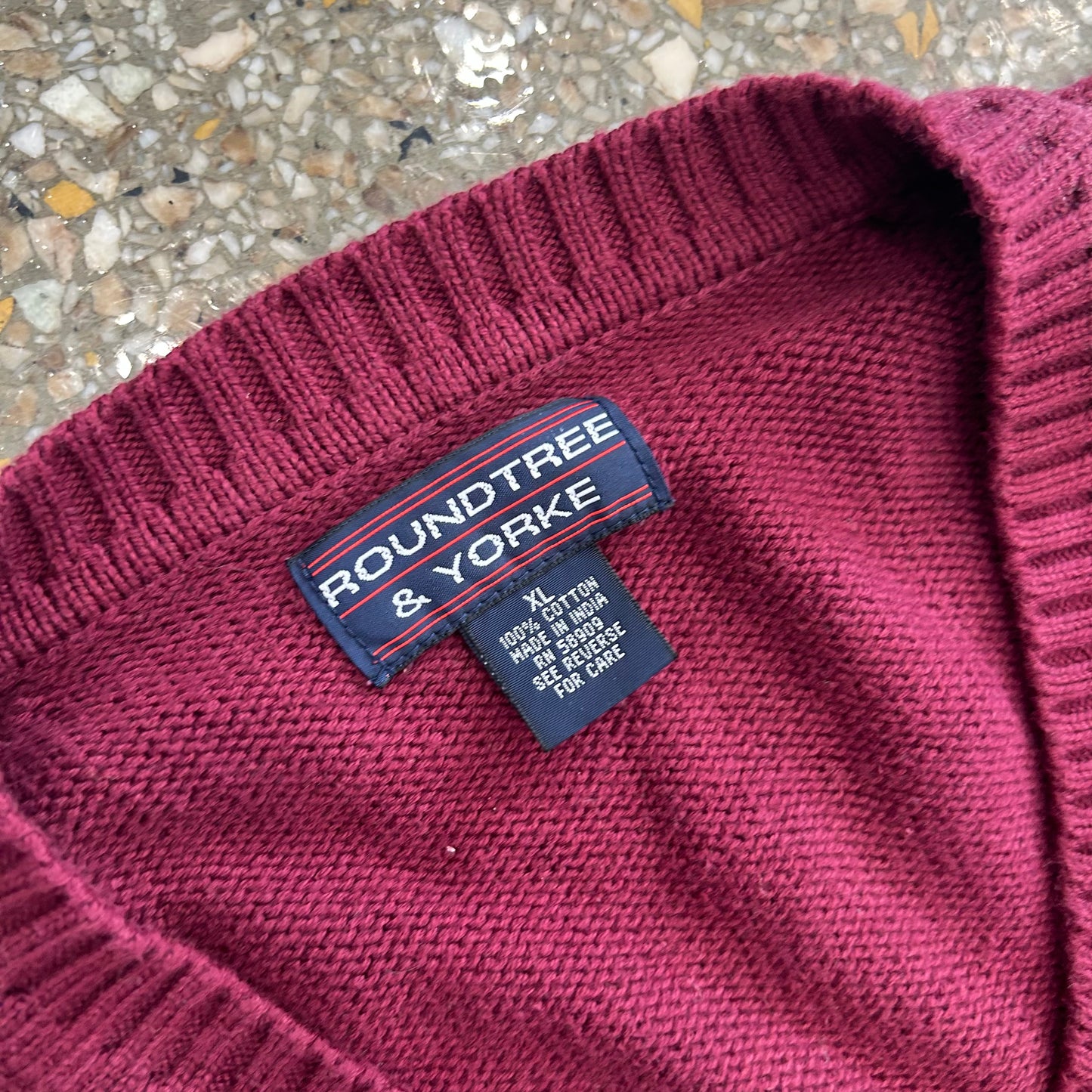 Roundtree and Yorke Cotton Red Maroon V Neck Sweater -XLarge - 27" x 27"
