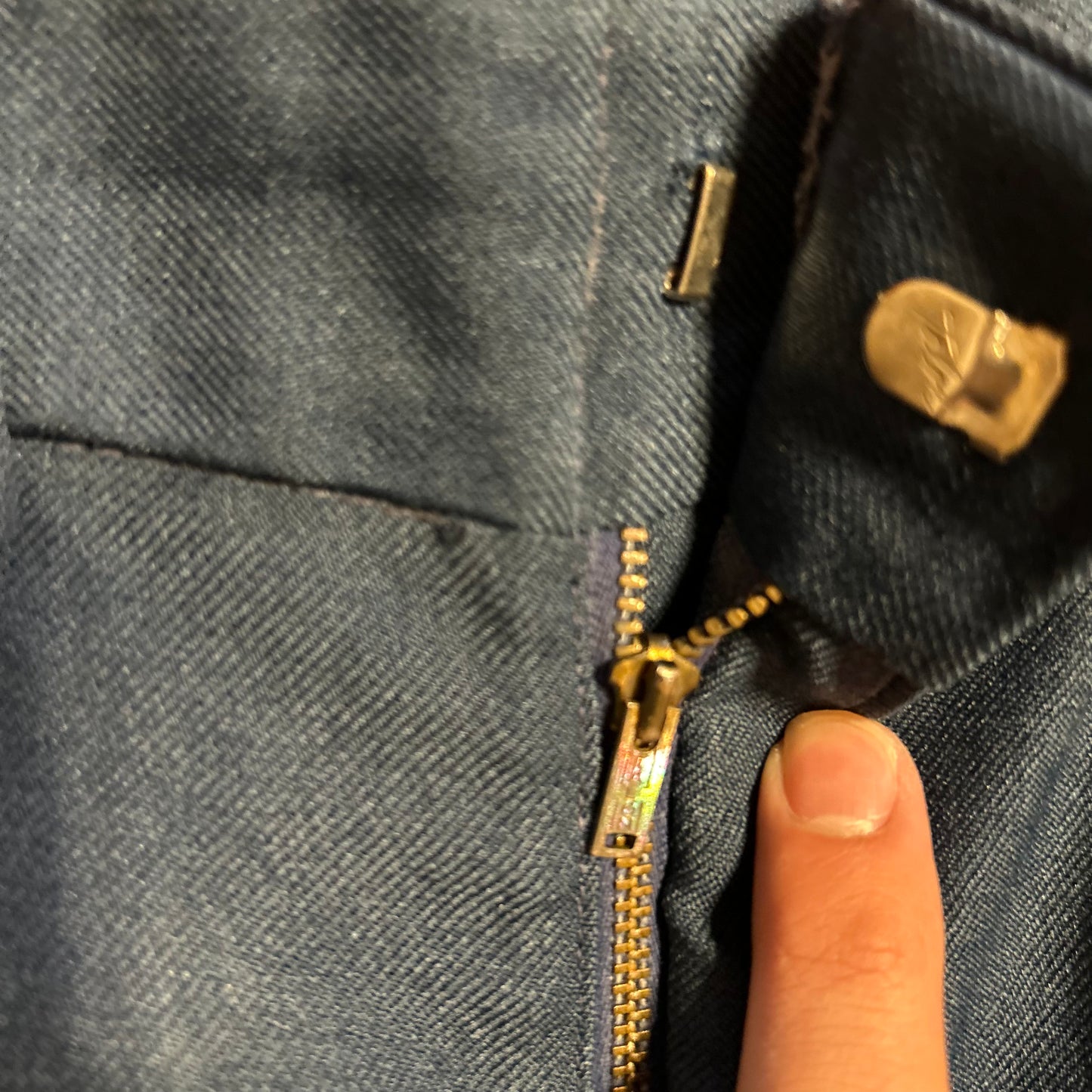 80/90's Dacron Shedder Exclusive Navy Blue Pearl Snap Dress Pants Slacks - 34" x 29"