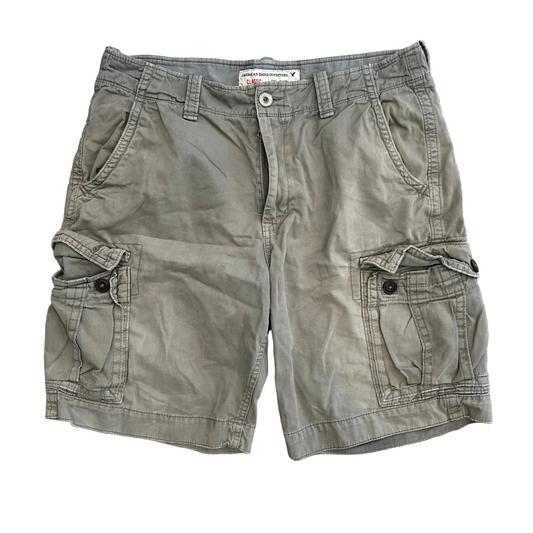 American Eagle Grey Cargo Cotton Shorts -36" x 10"