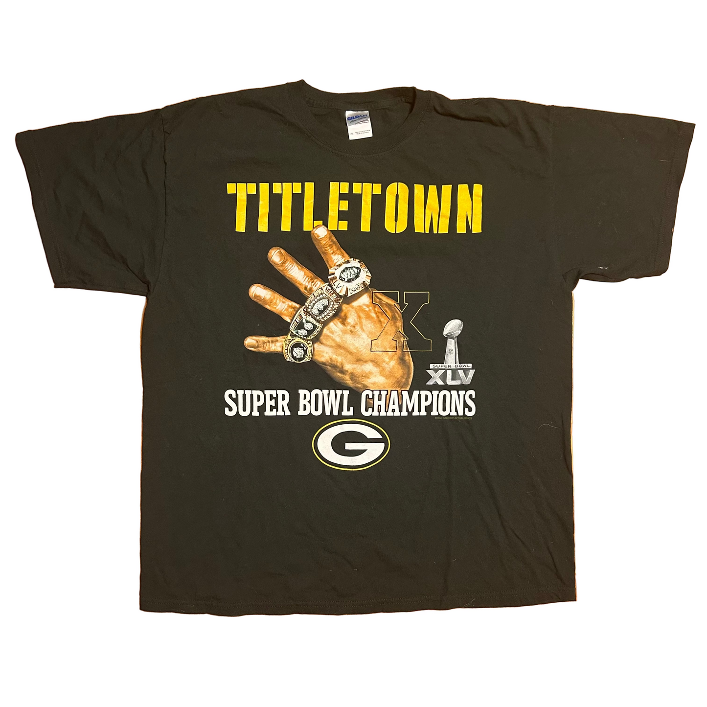 Gildan Green Bay Packers Titletown Cotton Super Bowl Champions NFL Football Green Tshirt - Large - 23" x 29"