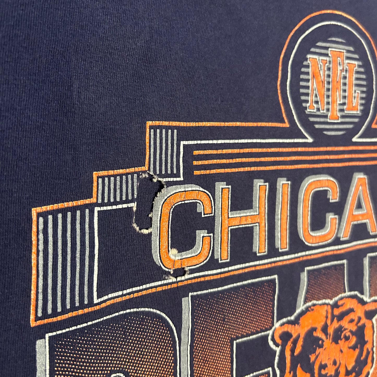 90's Logo Athletic 1993 Chicago Bears Cotton NFL Football Navy Blue Distressed Tshirt - XLarge - 24" x 31"