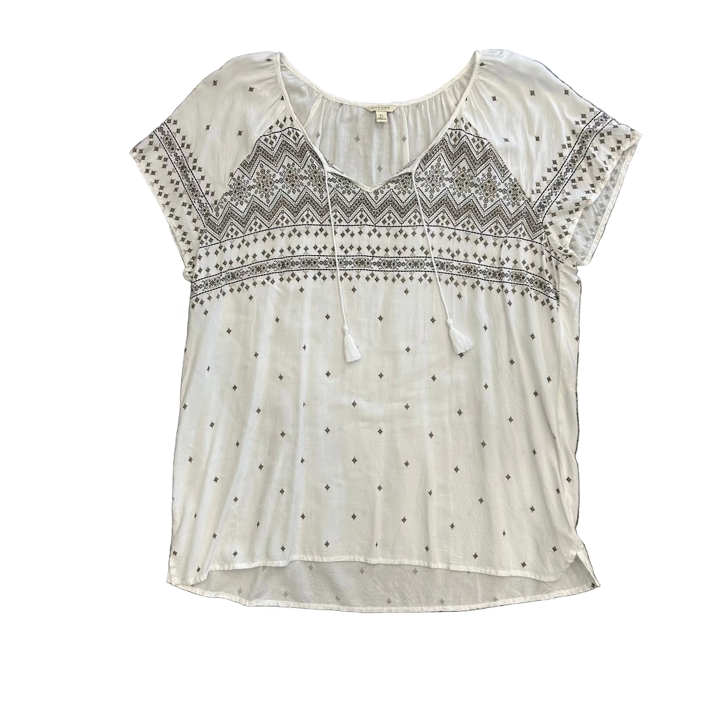 Sonoma White V Neck Tshirt - Medium - 21" x 29"