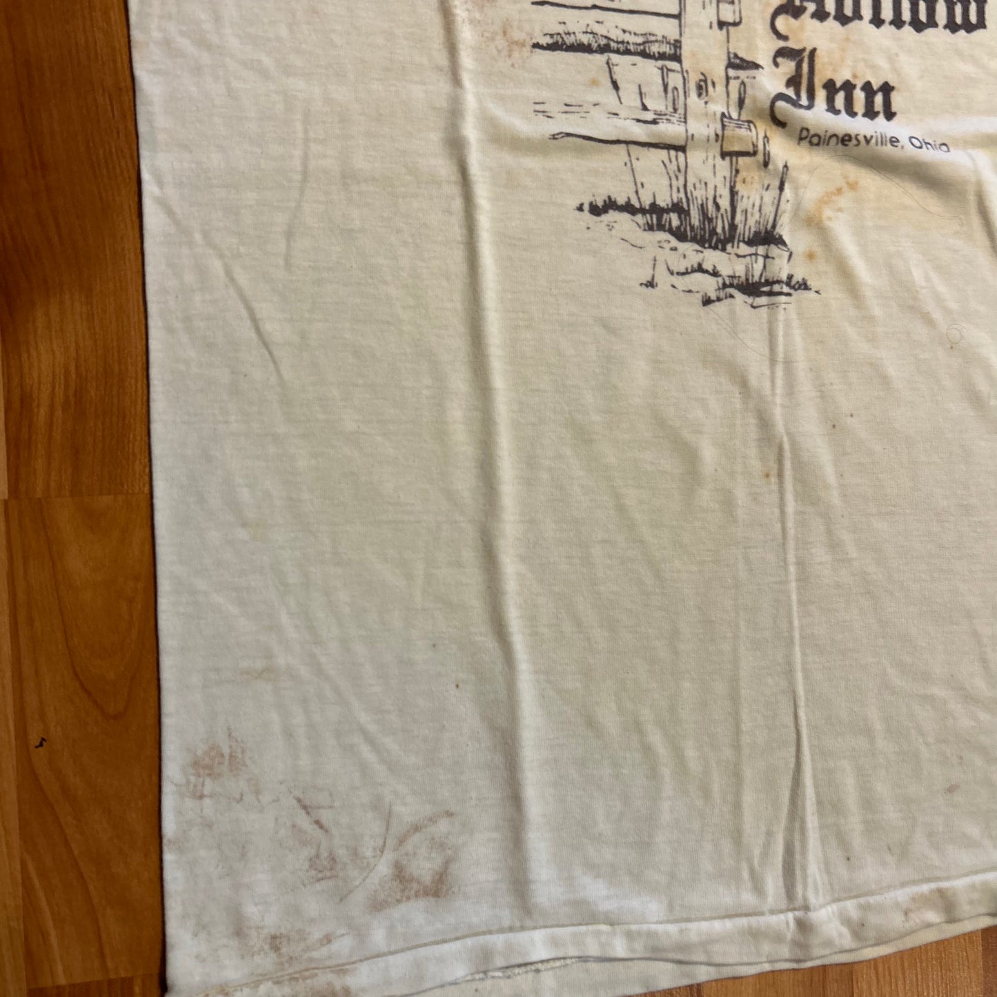 80's Sportswear Quail Hollow Inn Ohio Paper Thin White Tshirt - Medium - 20" x 28.5"