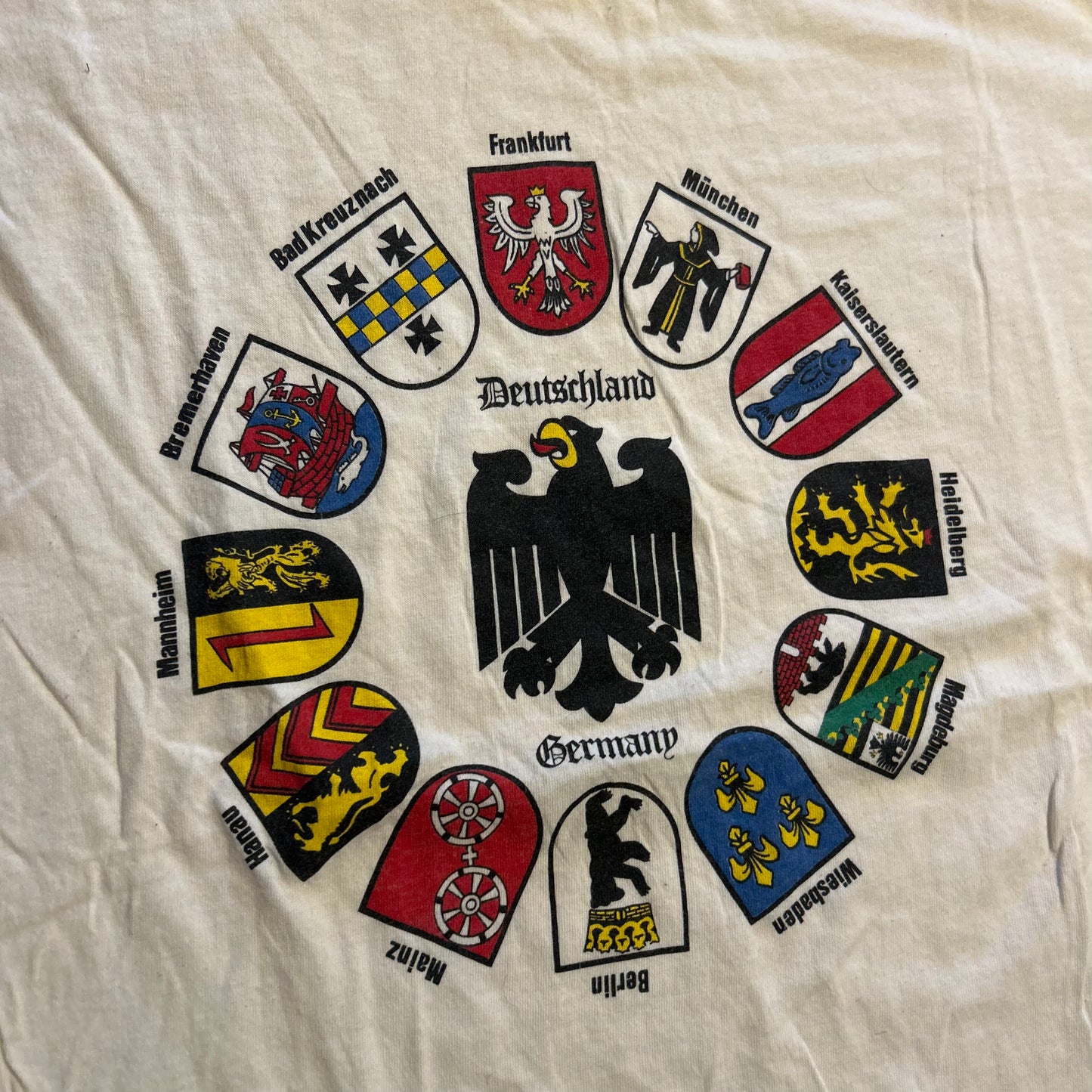 FOTL Deutschland Germany Coat of Arms Bundeswappen White Tshirt - Medium - 20.5" x 27"