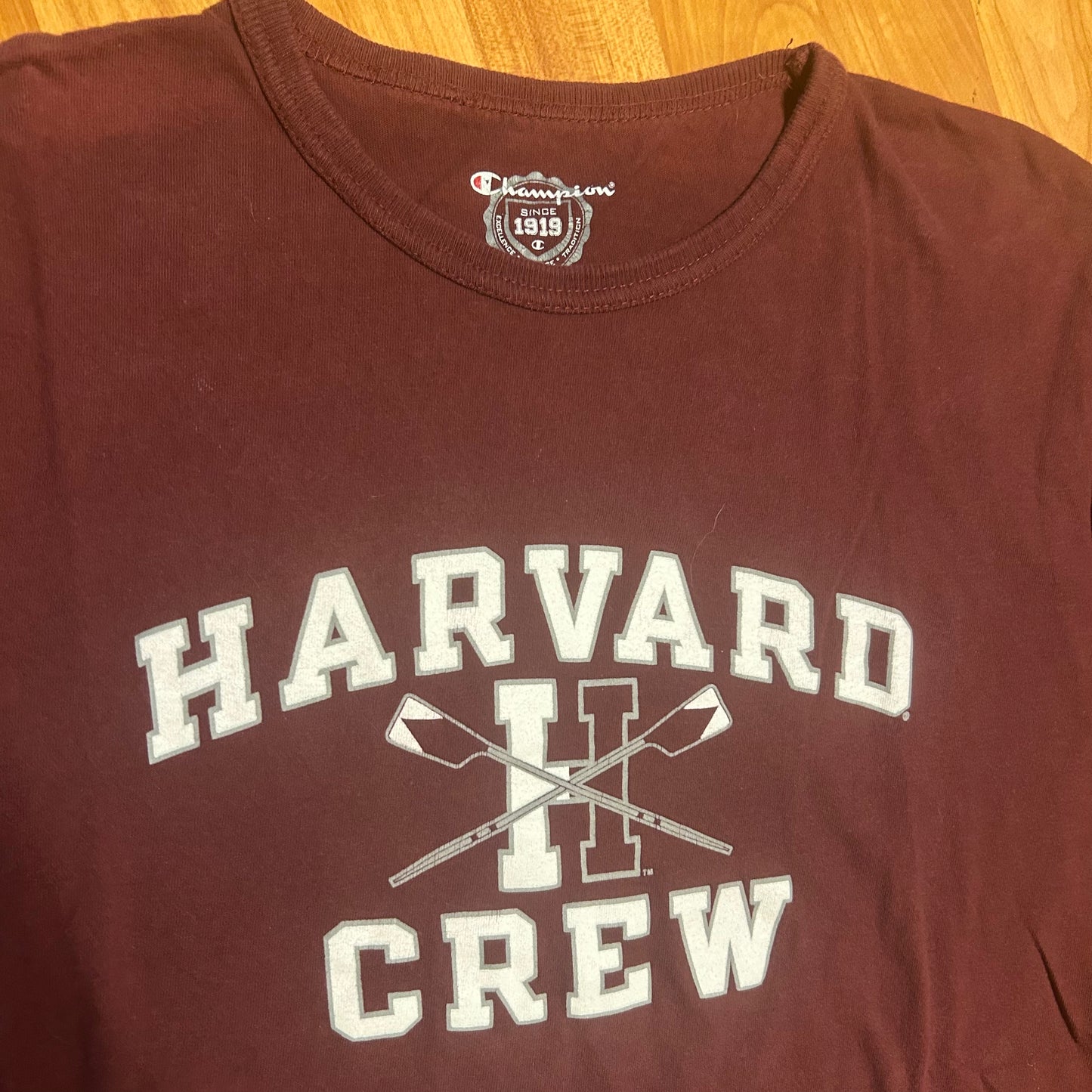 Champion Harvard University Rowing Crew Maroon Red College Tshirt - Medium - 21” x 29”