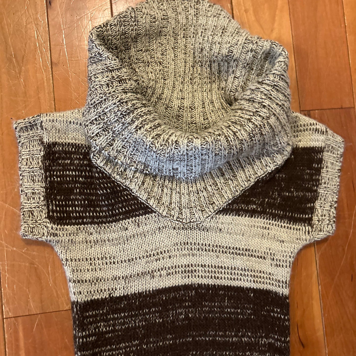 Wet Seal Acrylic Knit Turtleneck Dress - Tagged Small - 13" x 33"