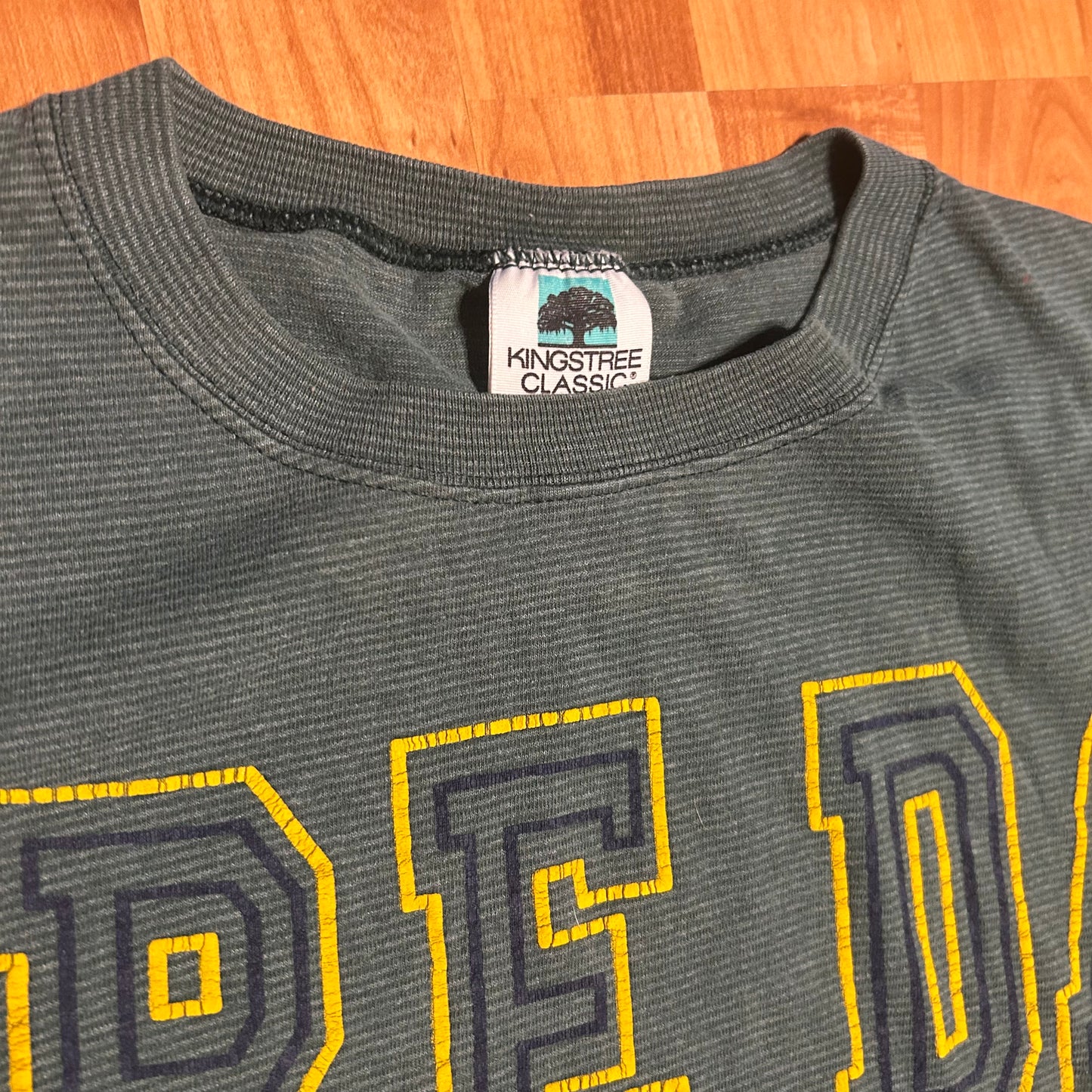 90’s Kingstree Classic Notre Dame University Fighting Irish Green College Striped 75/25 Cotton Polyester Tshirt - Large - 23” x 28”