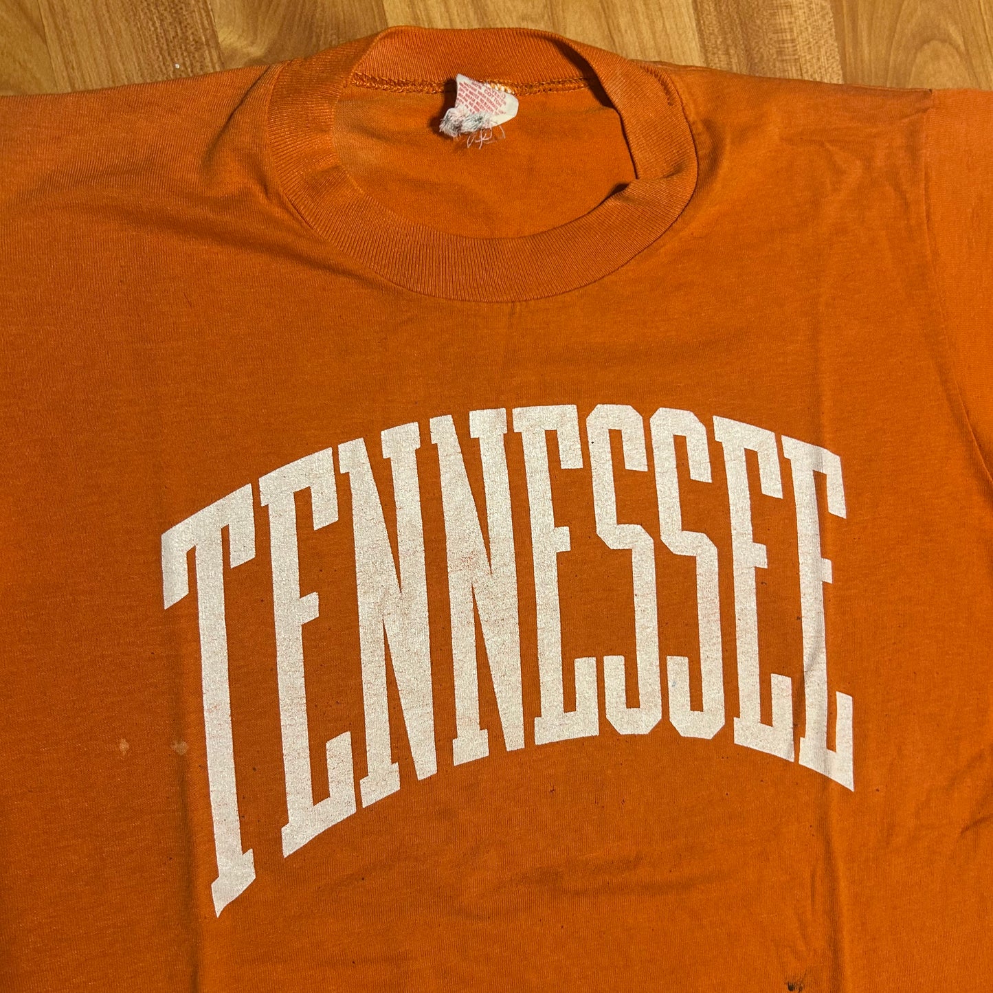 70/80’s Tennessee University Volunteers Vols College Orange 50/50 Cotton Polyester Tshirt - Medium - 20” x 26”