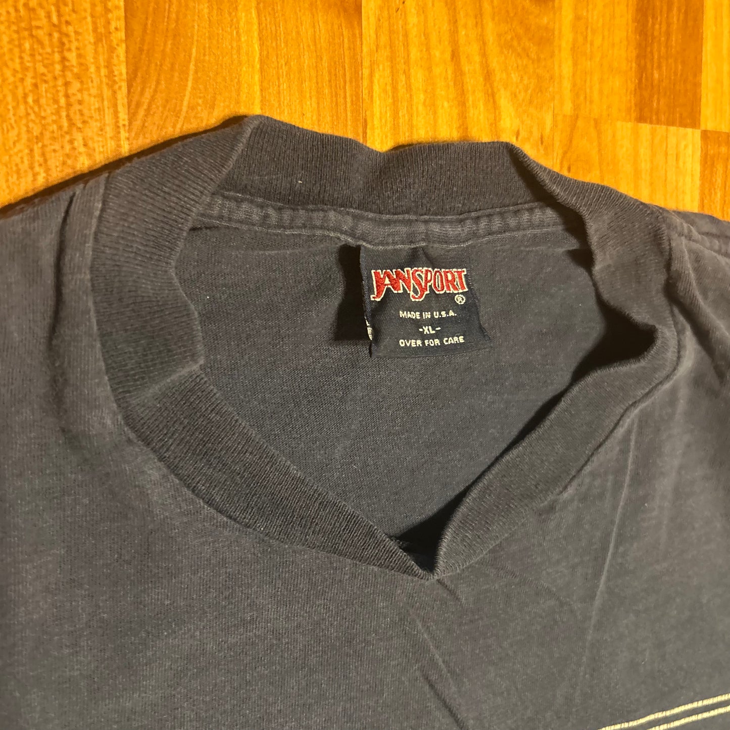 90’s Jansport Michigan University Limited Edition Authentic Wolverine Apparel Navy Blue Yellow College Cotton Tshirt - XLarge - 24” x 28”