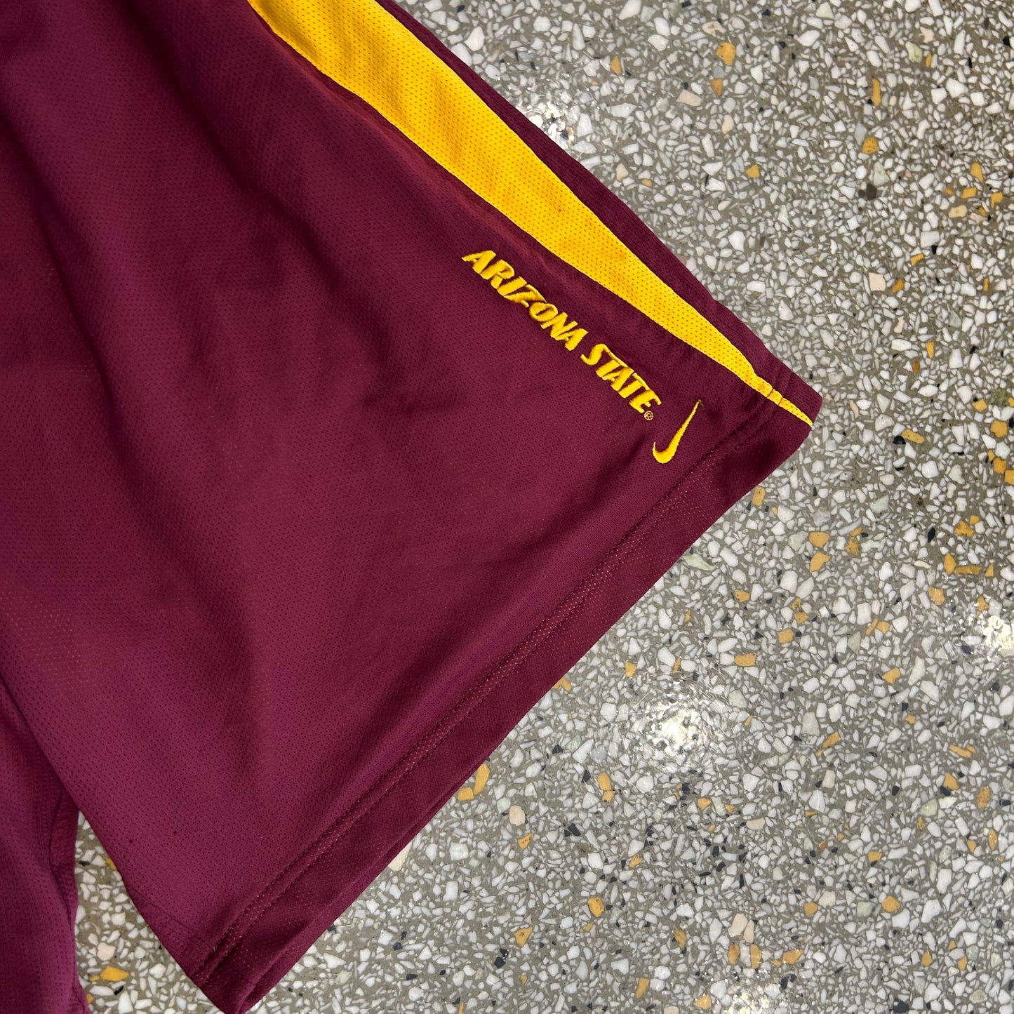 00's Nike Arizona State Sun Devils Maroon Yellow Basketball Mesh Shorts - 28" x 8.5"
