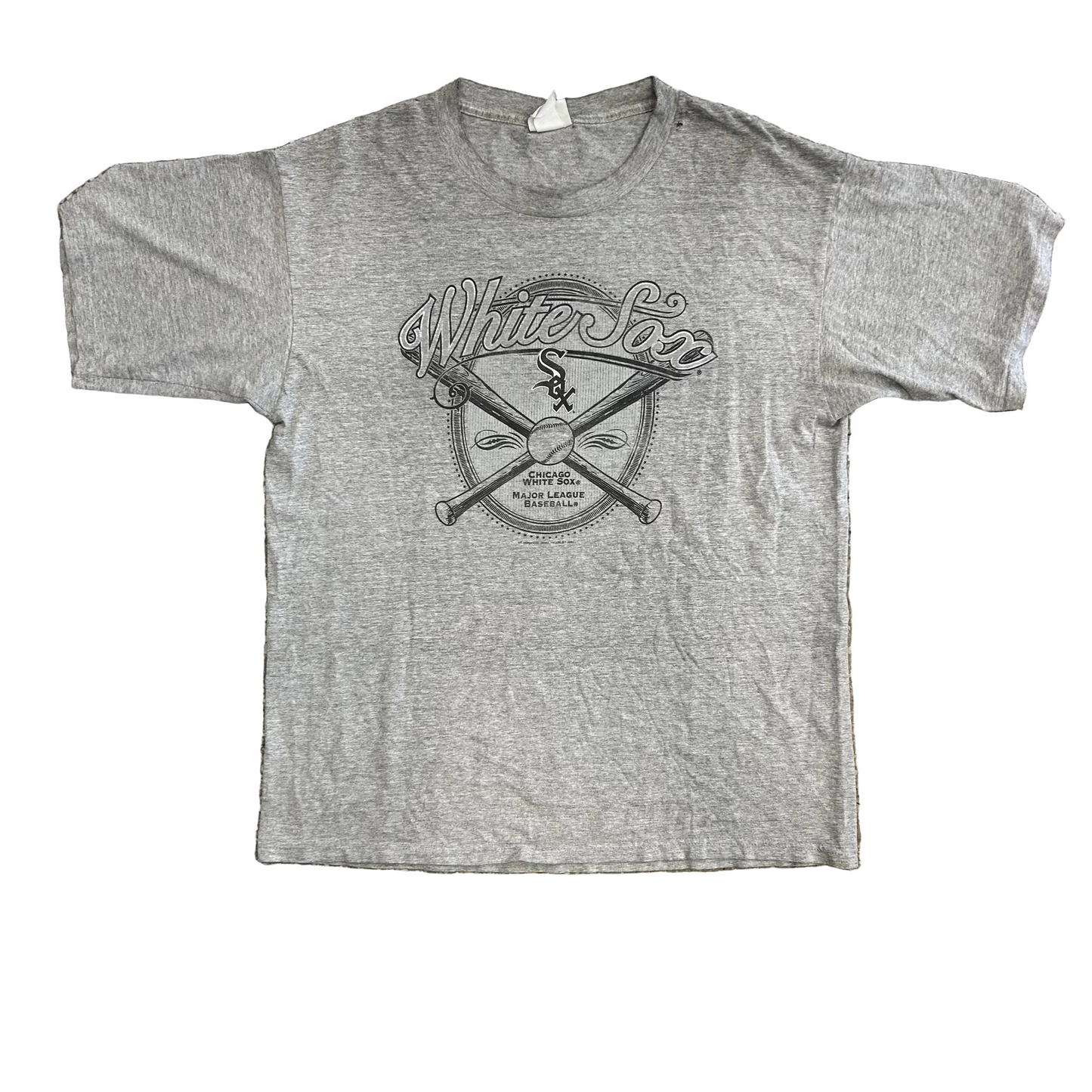 Lee Sport Chicago White Sox Grey Paper Thin Tshirt - Large - 22" x 30"