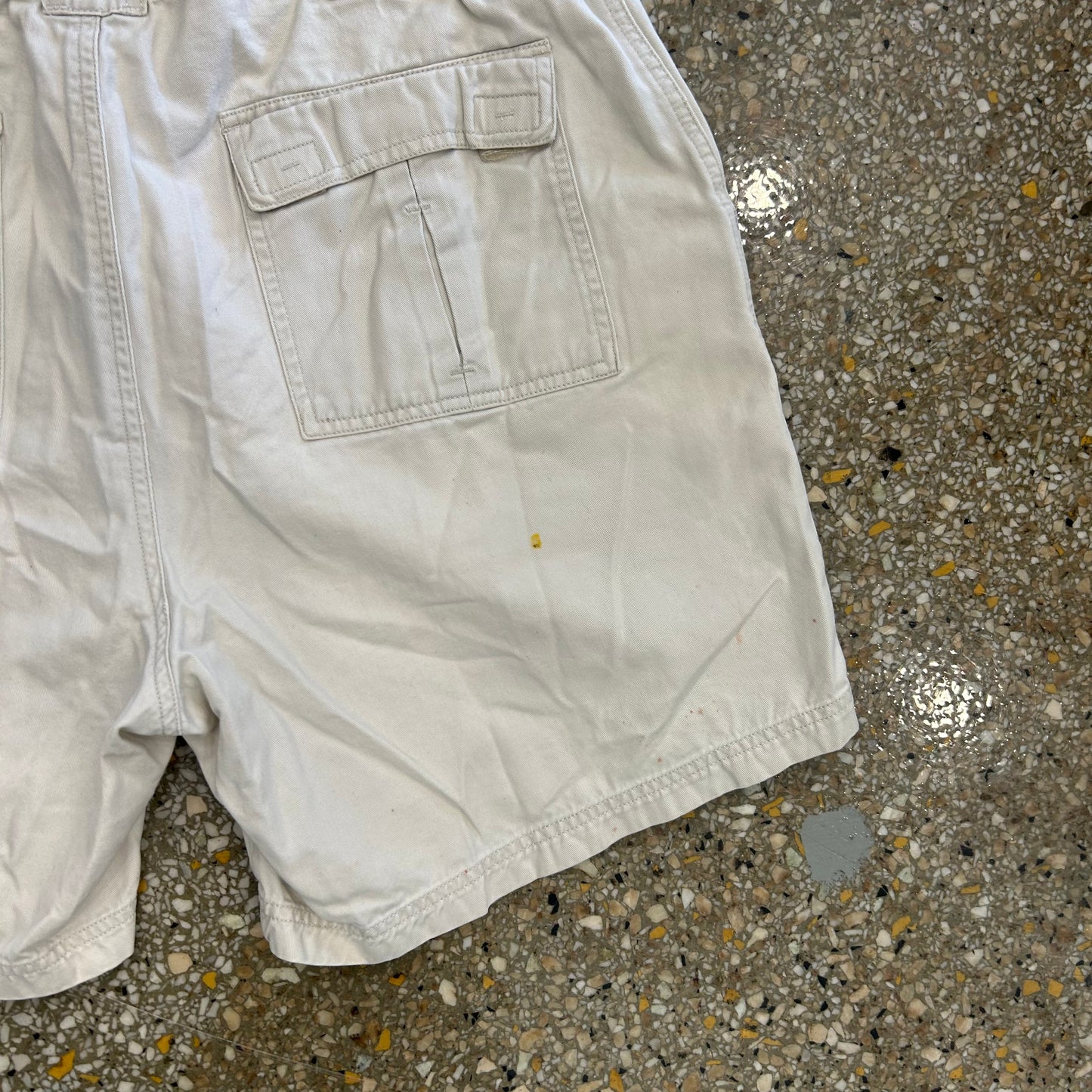 Khaki Cargo Shorts - 32" x 6"