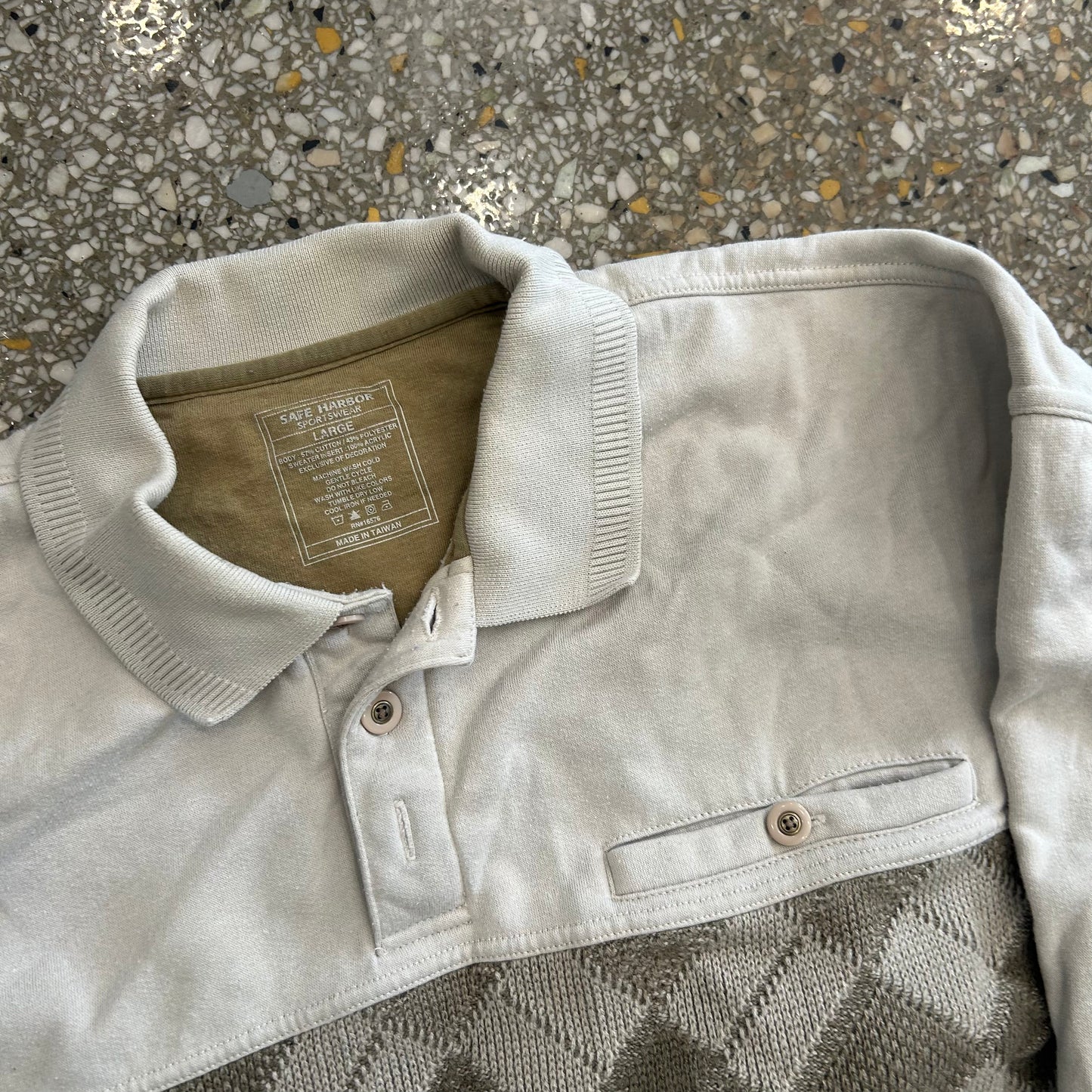 Safe Harbor Sportswear Cream Crewneck Collared Sweatshirt - Large - 23" x 26"