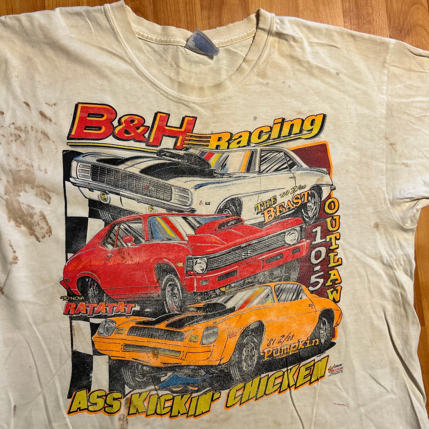 Hanes Beefy B&H Racing Ass Kickin Chicken Cars White Tshirt - Large - 22" x 29"