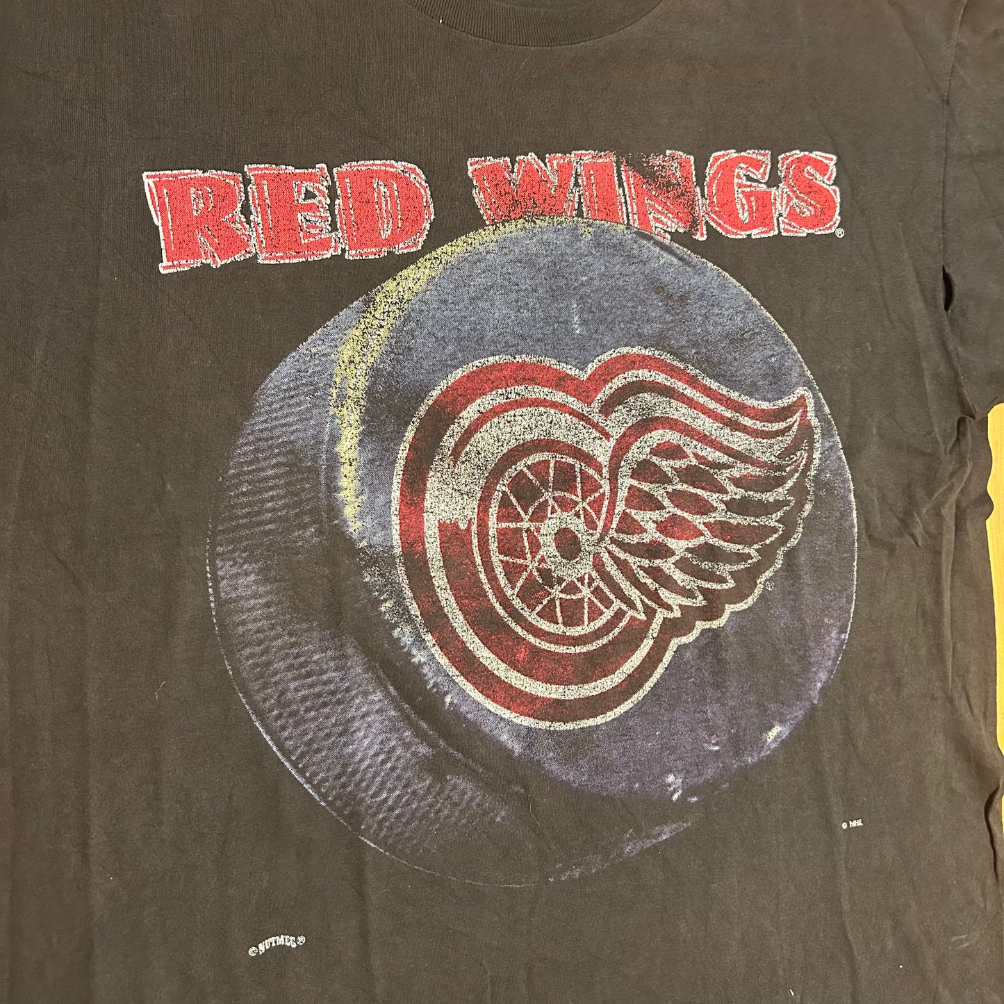 90/00’s Nutmeg Mills Detroit Red Wings Hockey NHL Black Grey Faded Cotton Tshirt - XLarge - 24" x 31"
