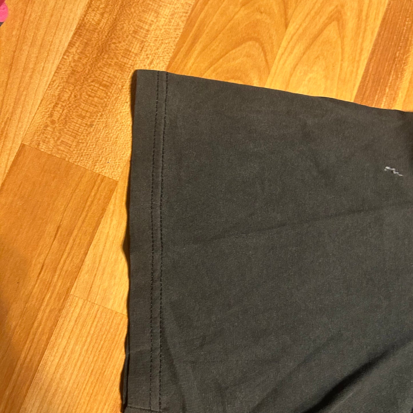 90/00’s Nutmeg Mills Detroit Red Wings Hockey NHL Black Grey Faded Cotton Tshirt - XLarge - 24" x 31"