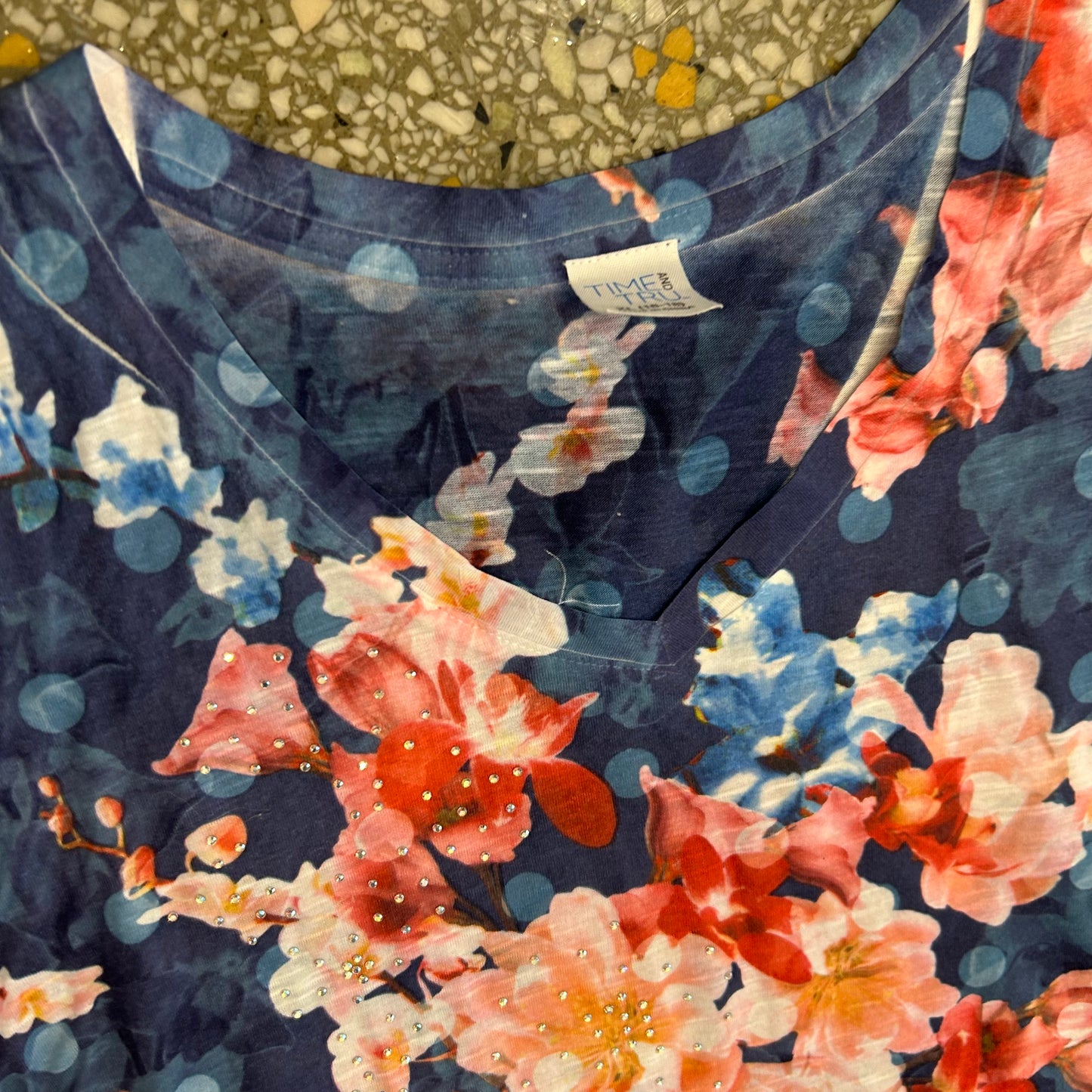 Time and Tru Blue Floral Tanktop Shirt - Large - 22" x 27"