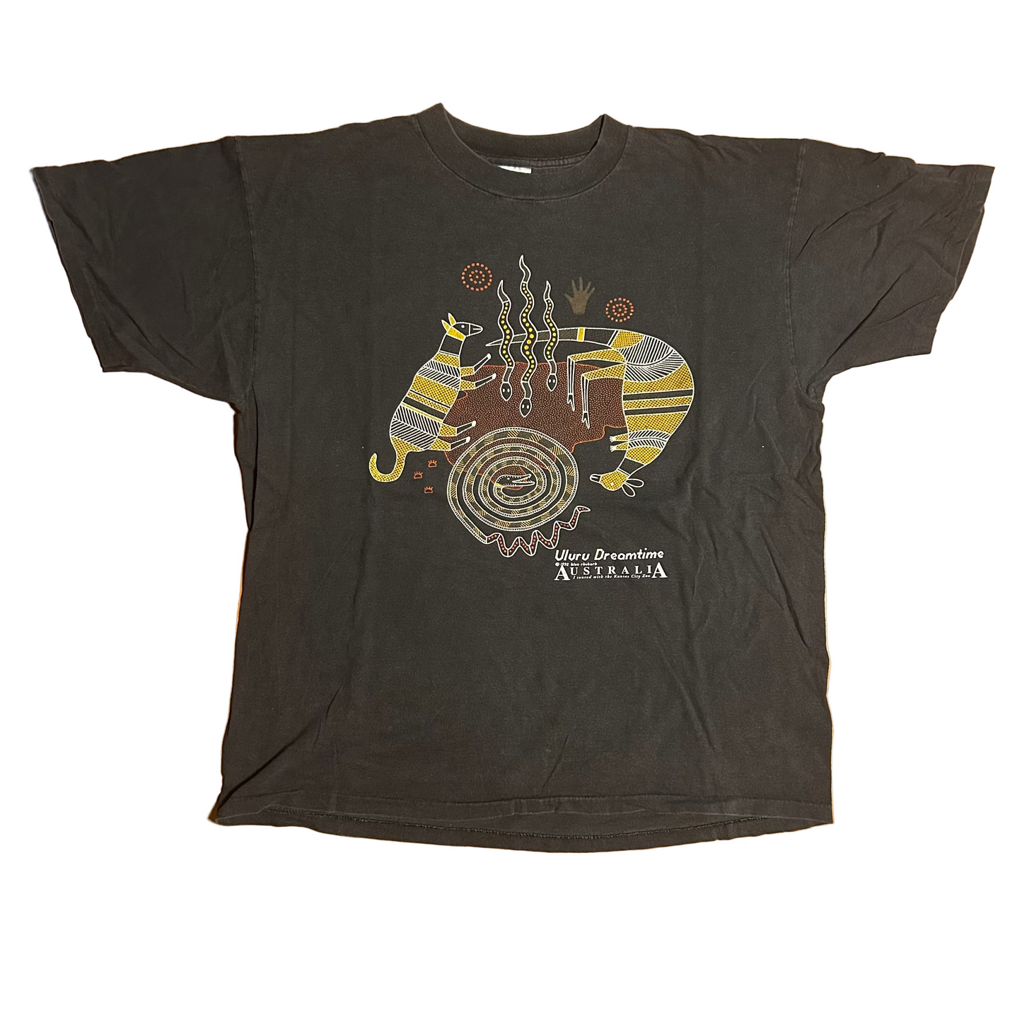 90’s Oneita Uluru Dreamtime Australia 1992 Blue Rhubarb Kansas City Zoo Armadillo Black Grey Faded Cotton Tshirt - Large - 23" x 27.5"
