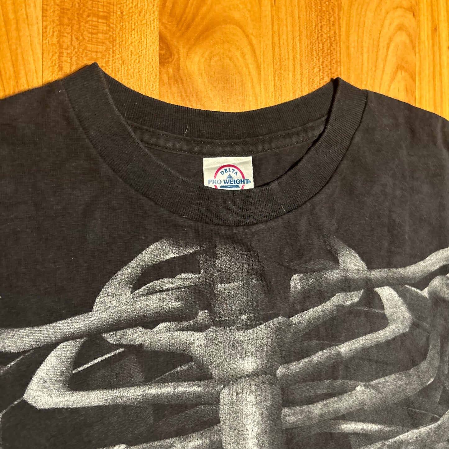 Delta Pro Weight Skull Skeleton Bones Ribs XRay Black Grey Faded Cotton Tshirt - Large - 23" x 28"