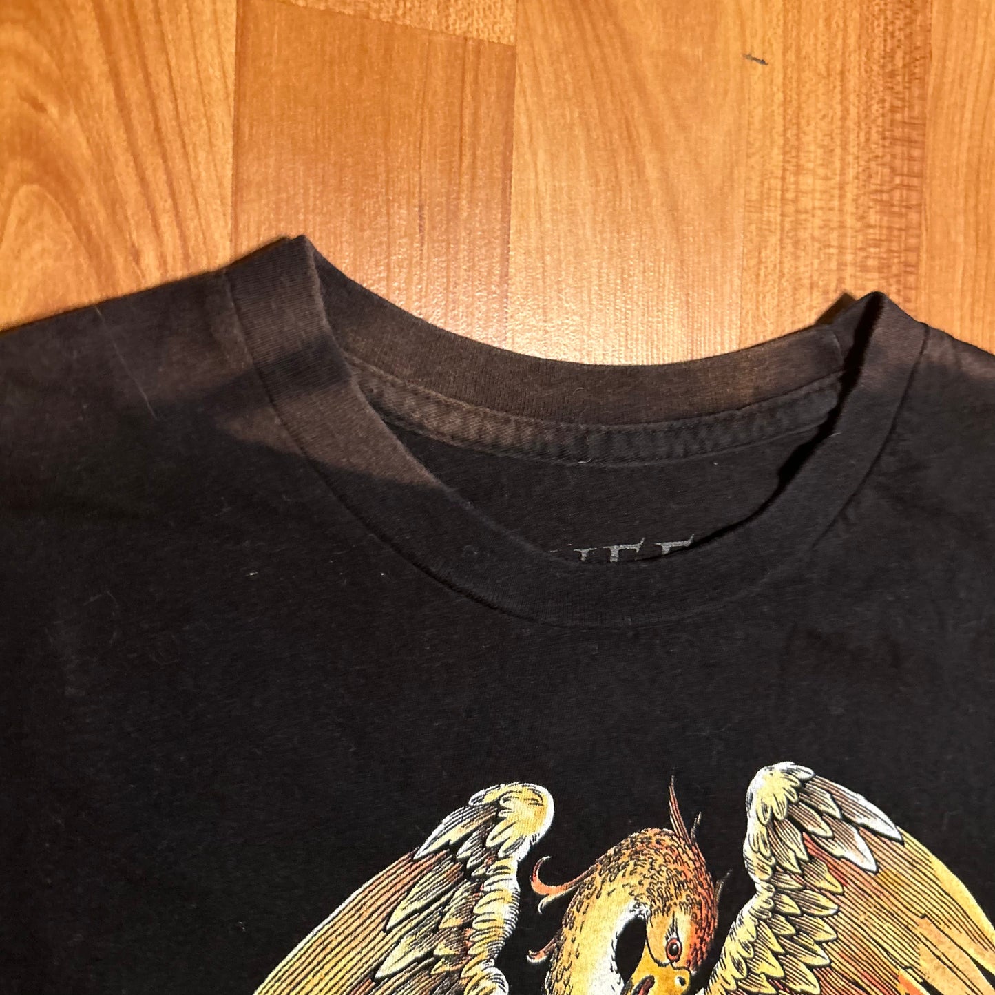 Queen Music Dragon Lion Crown Bleached Black Cotton Tshirt - Small - 19" x 25"