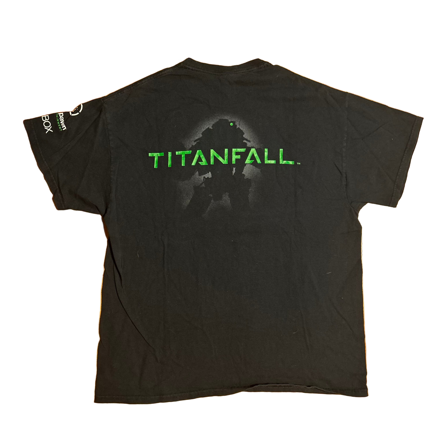 Gildan Heavy Cotton Titanfall EA Xbox Console Gaming Black Cotton Tshirt - Large - 23" x 29"