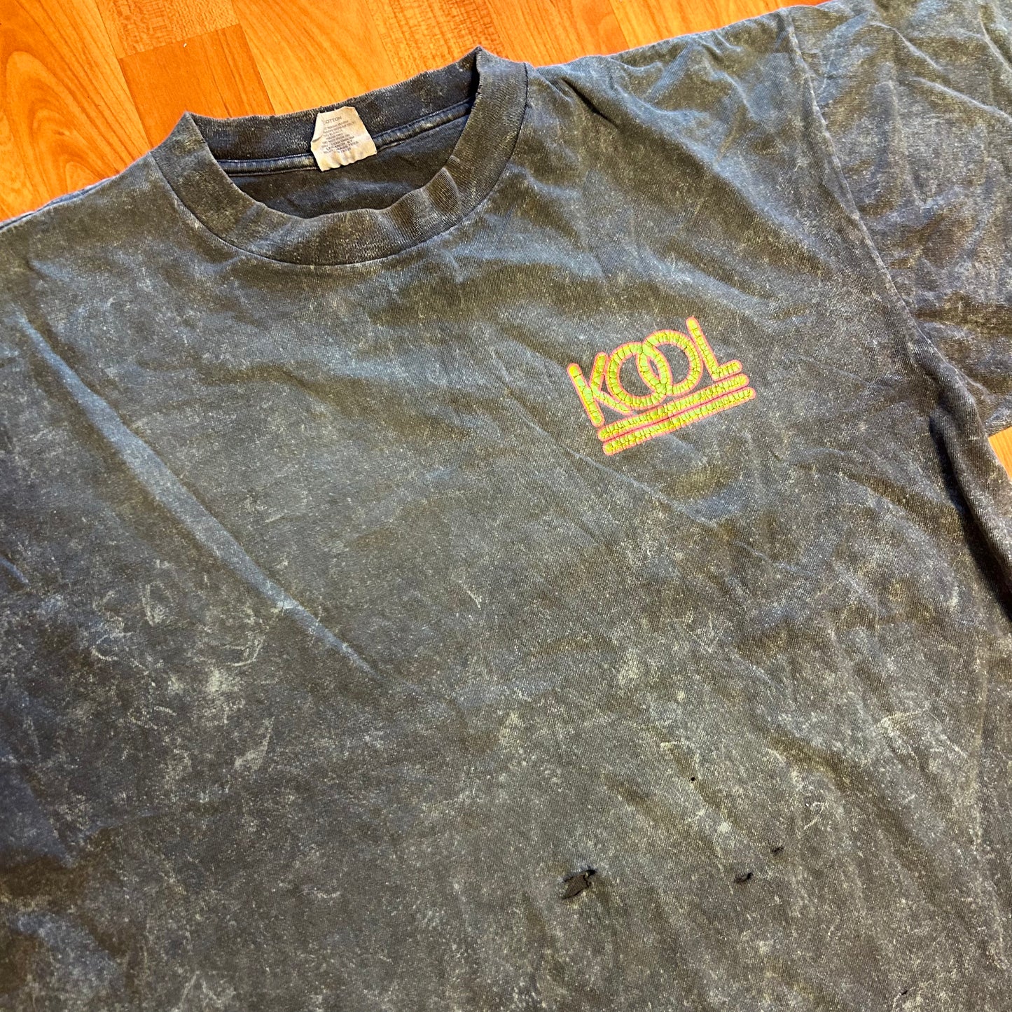 90's Bluegrass Tees Kool Cigarettes Blue Green Distressed Tie Dye Tshirt - Large - 22.5" x 27.5"