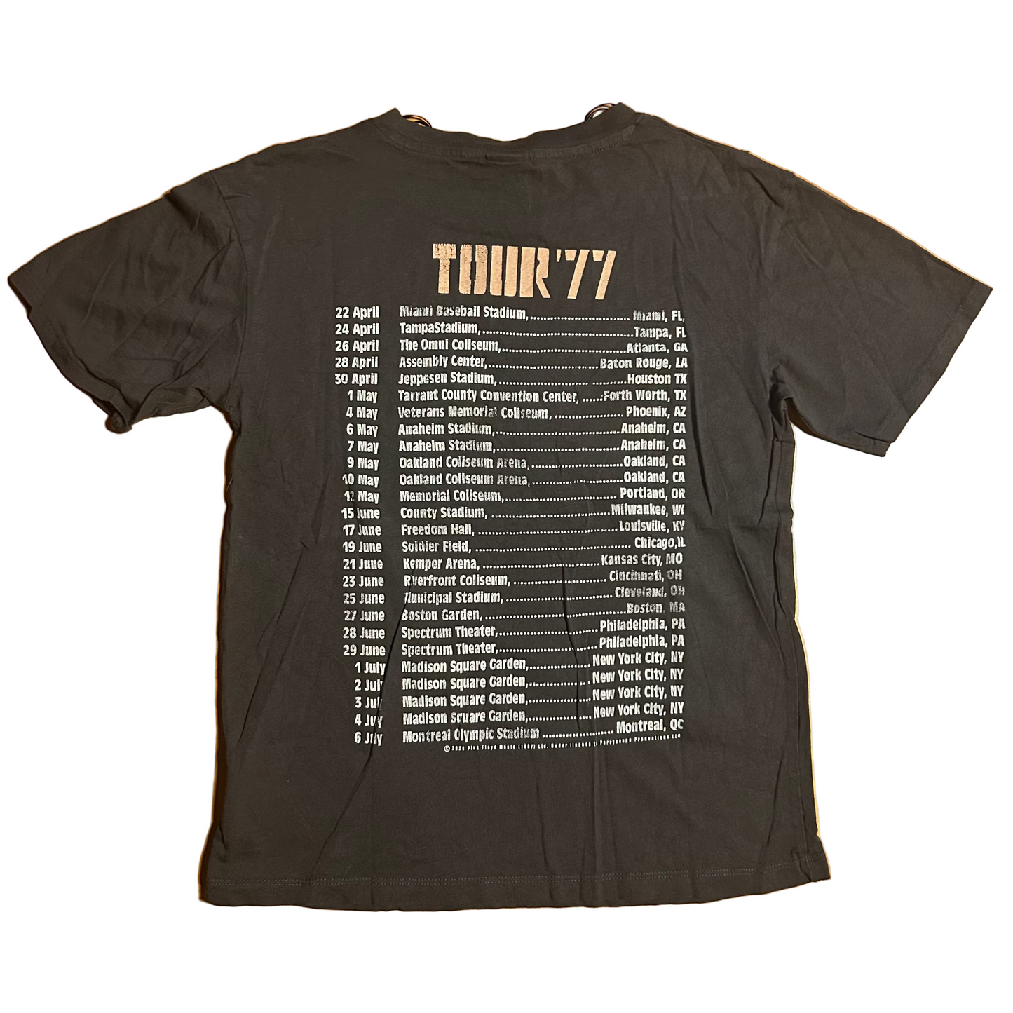 H&M Pink Floyd Animals 1977 Tour Music Tshirt - XSmall - 17.5" x 24"