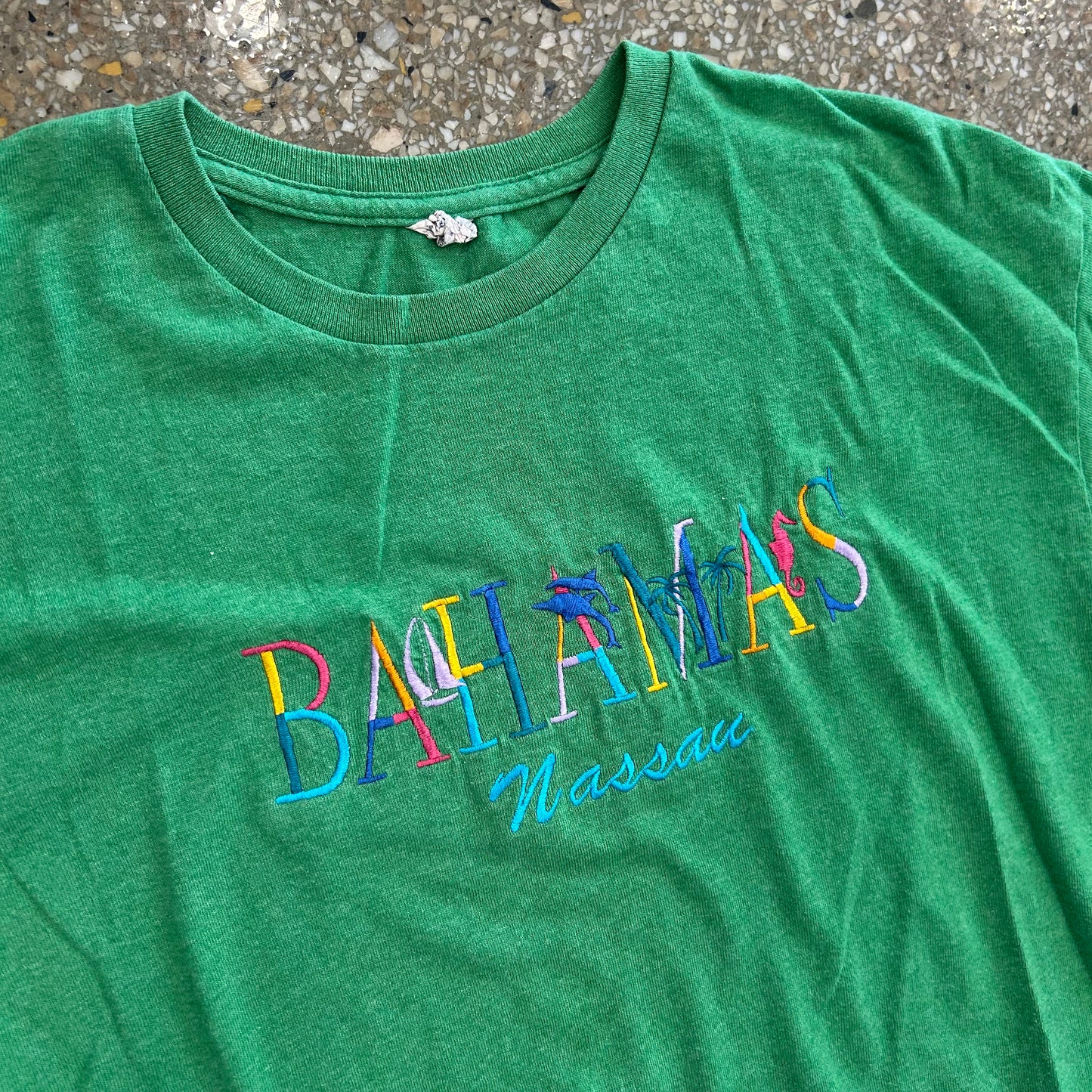 Bahamas Nassau Green Tshirt - Medium - 21" x 28"