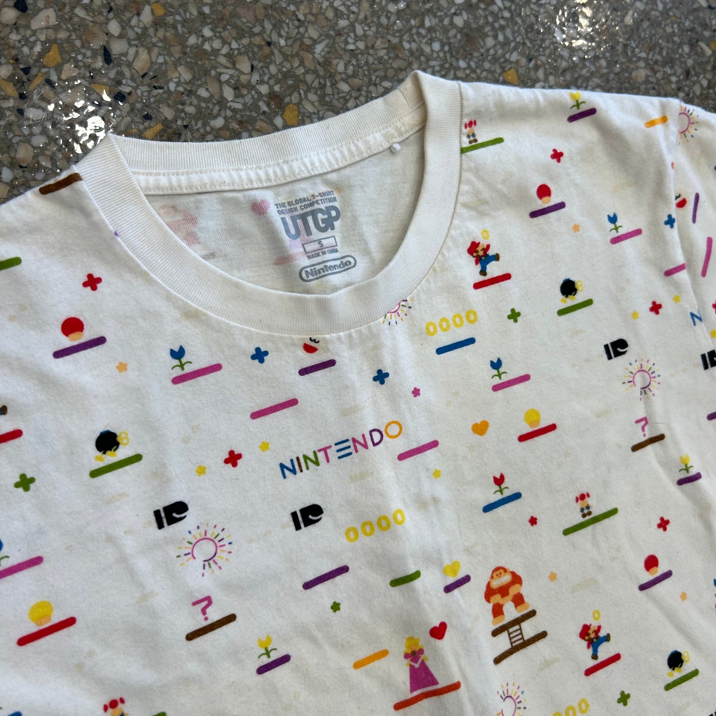 Nintendo All over Print White Tshirt - Medium - 20" x 25"
