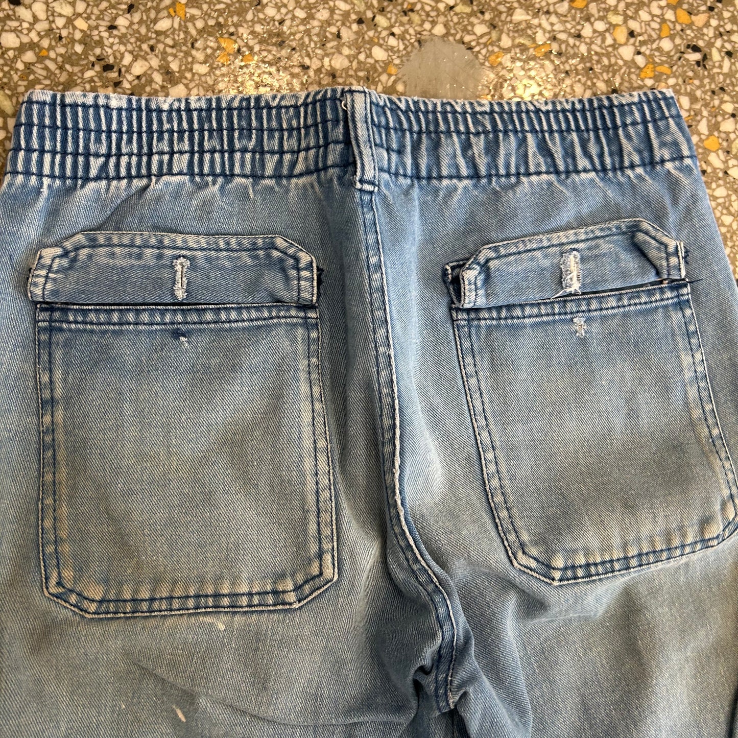 80/90's Male Lightwash Denim Blue Jeans - Tagged 12 - 28" x 28"