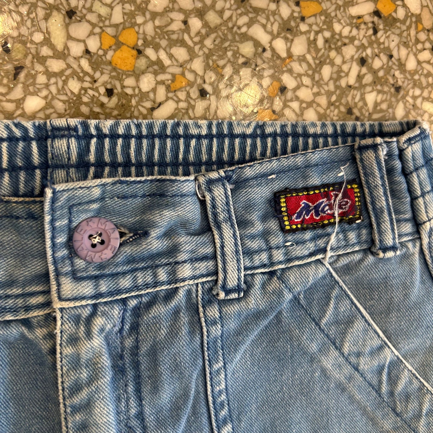 80/90's Male Lightwash Denim Blue Jeans - Tagged 12 - 28" x 28"