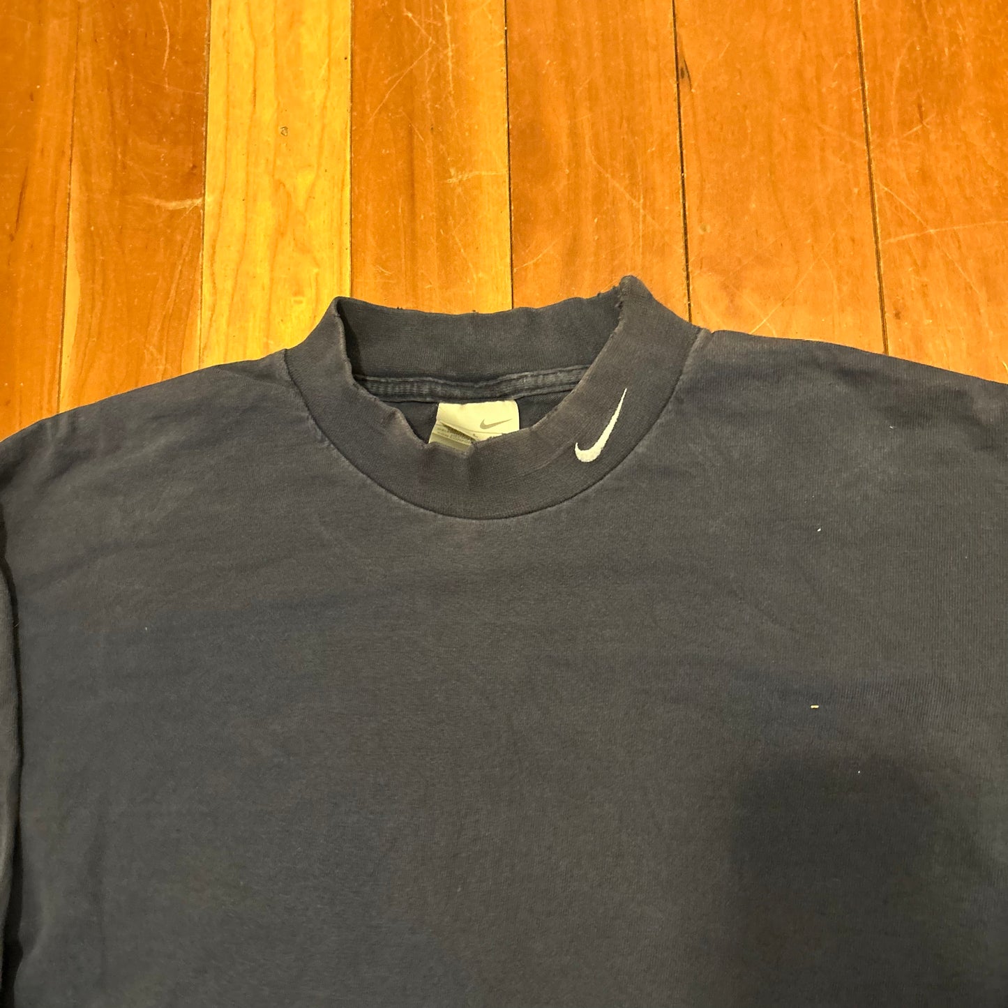 00's Nike Mock Neck Navy Distresed Longsleeve Shirt - Large - 23" x 28"
