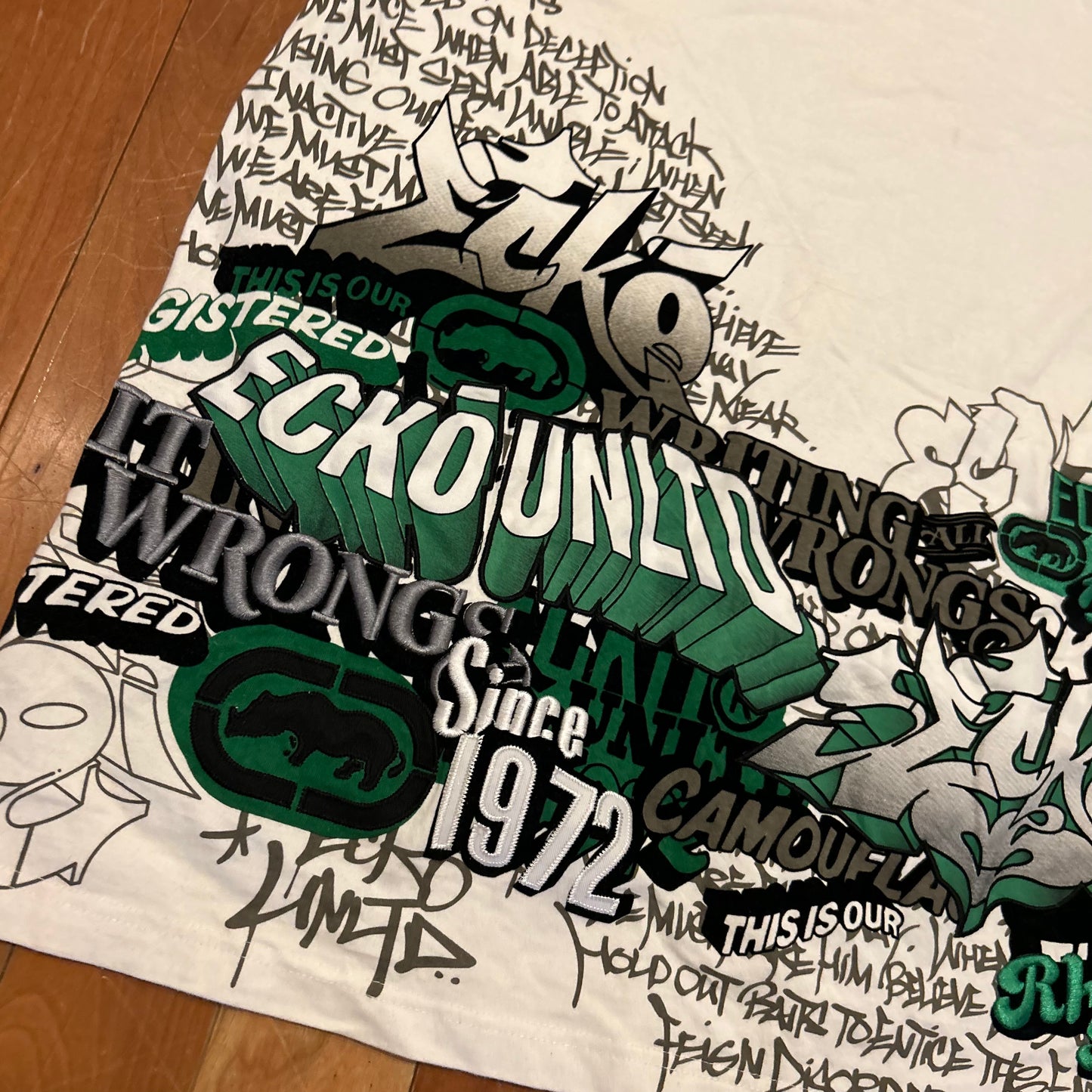 Ecko Unltd 1972 White Embroidered Tshirt - Large - 22.5" x 31"