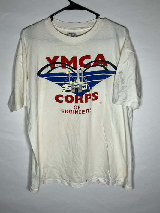 80/90 年代 YMCA 工程兵 T 恤 - 大号 - 23 英寸 x 26 英寸